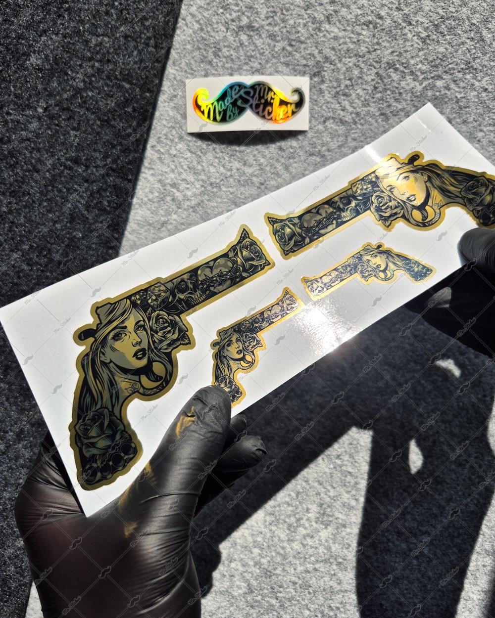 GLD17 Altın Seri Gangsta Motifli Pistol Etiketi Simetrik Dörtlü Set