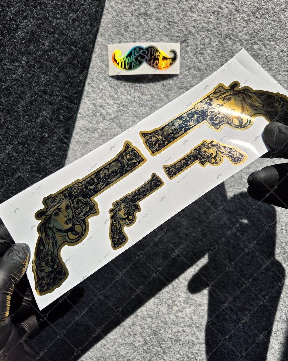 GLD17 Altın Seri Gangsta Motifli Pistol Etiketi Simetrik Dörtlü Set