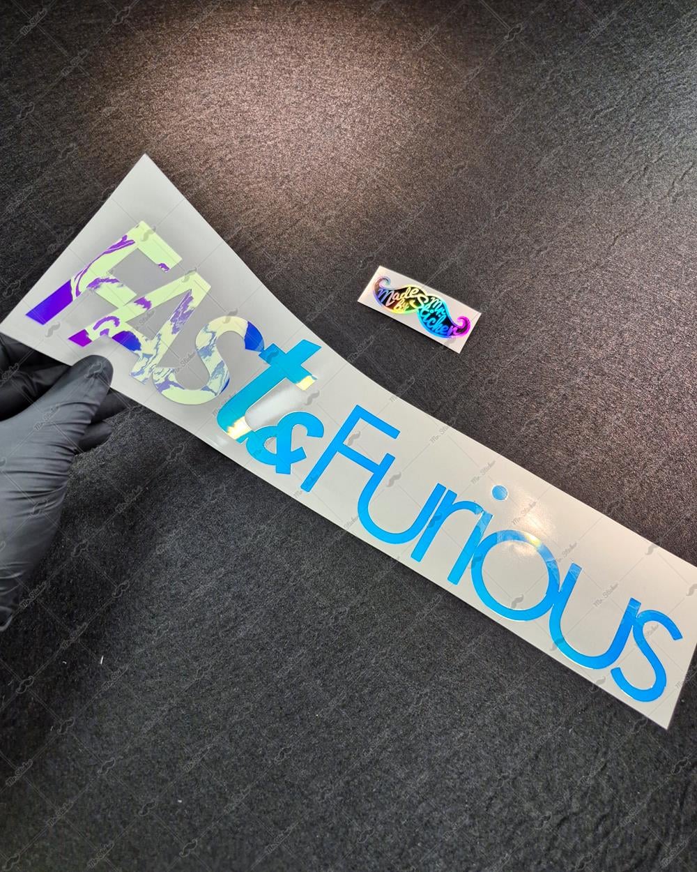 LMT43 Mavi Mor Renk Geçişli Fast and Furious Yazılı Etiket