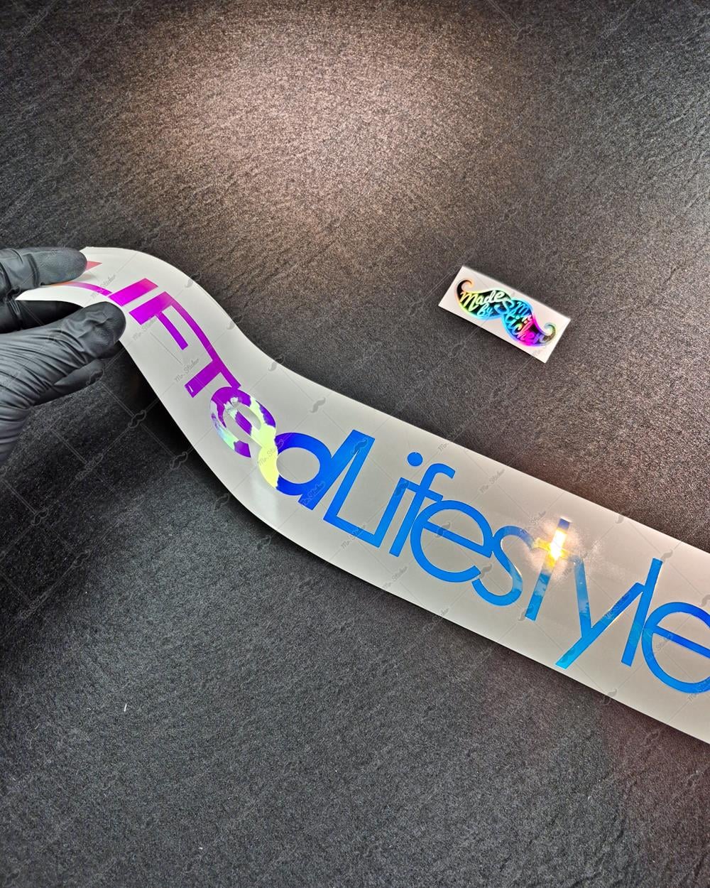 LMT44 Mavi Mor Renk Geçişli Lifted Lifesytle Yazılı Etiket