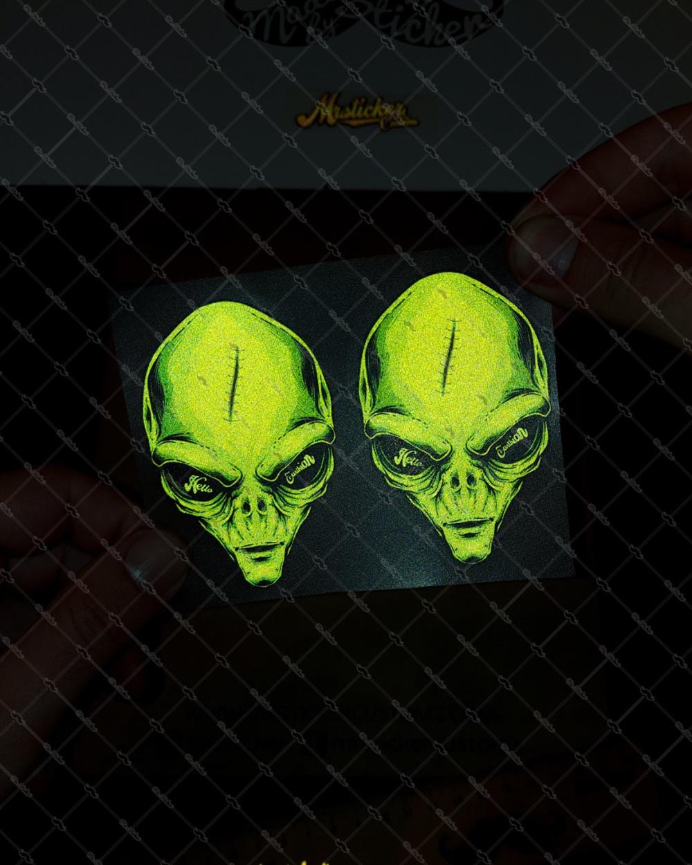 RFHLM151 Reflektif Merhaba Dunyali Yazili Alien Etiketi 2  li Set