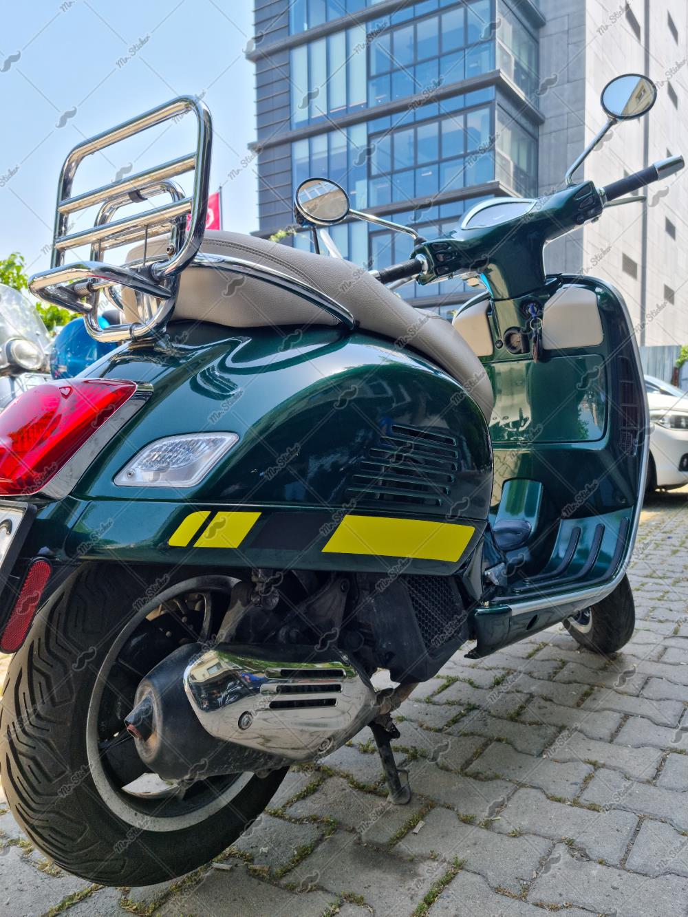 STS10 Sarı Siyah Vespa GTS250 GTS300 Uyumlu Yan Çıta Sticker Seti