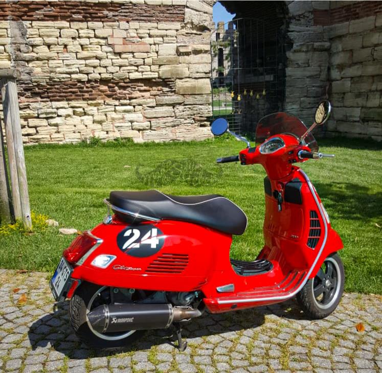 STS14 Vespa Sei Giorni Reflektif Custom Numara Seti