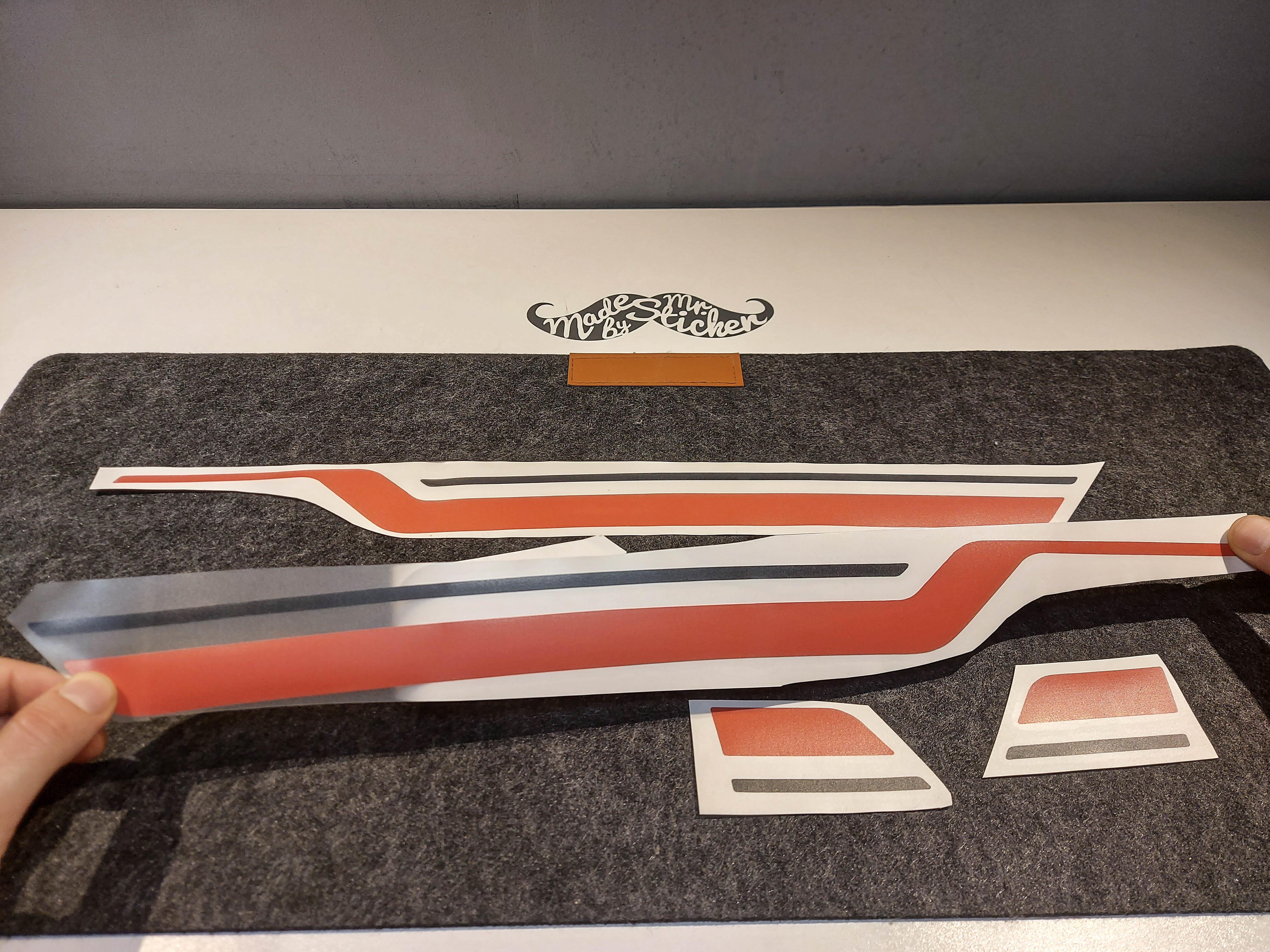 STS45 Vespa GTS 250 GTS 300 Uyumlu Yan Çıta Sticker Seti Renk Seçenekli