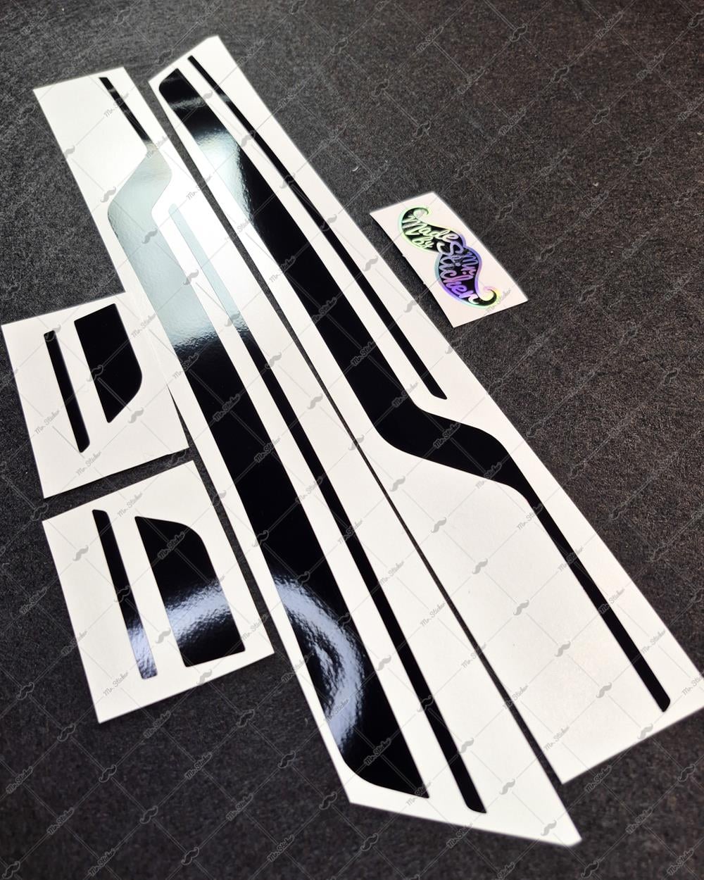 STS45 Vespa GTS 250 GTS 300 Uyumlu Yan Çıta Sticker Seti Renk Seçenekli