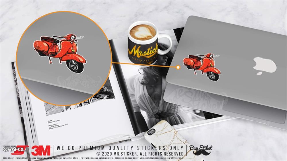 VSP39 Kirmizi Retro Scooter Etiketi