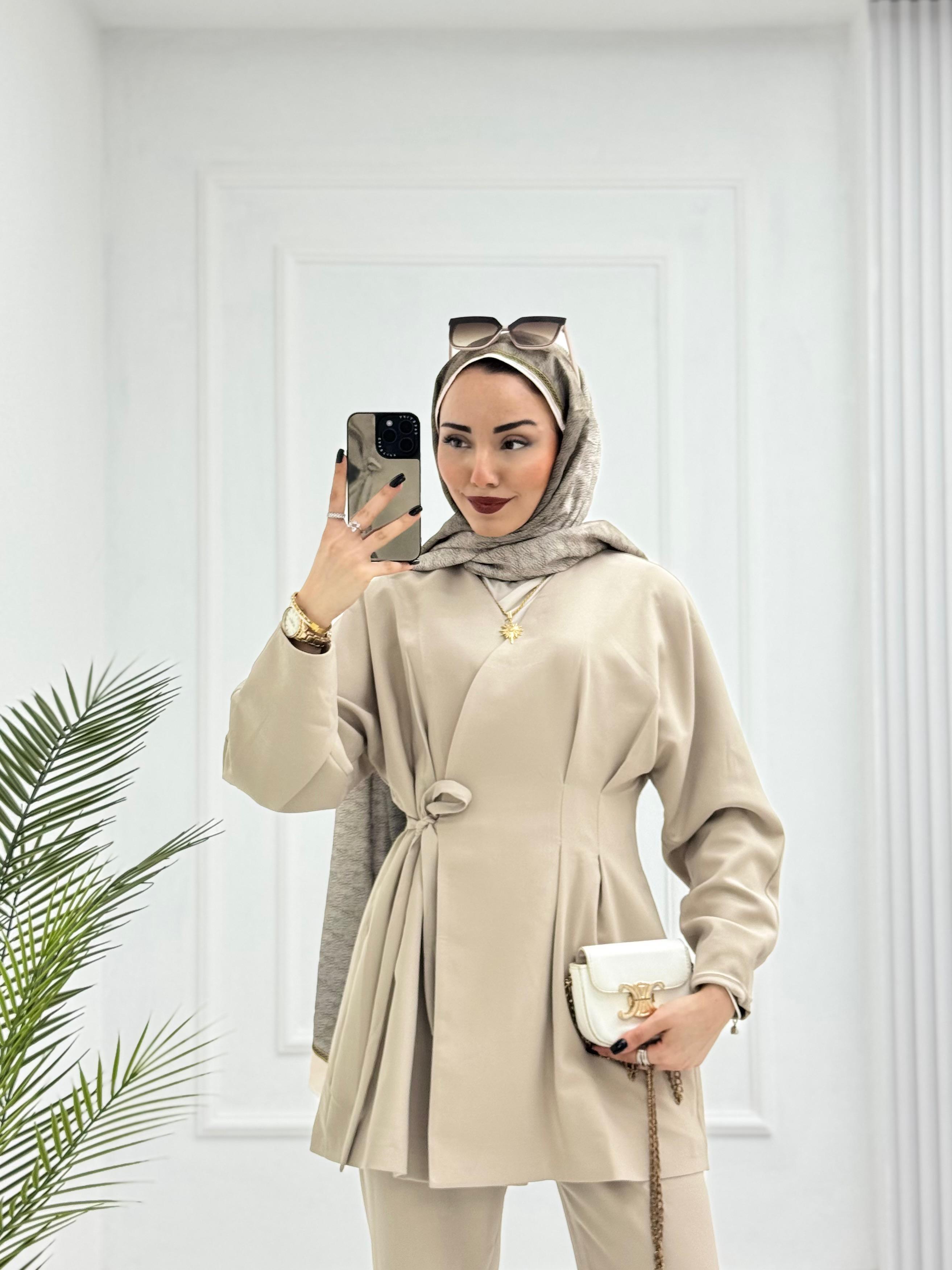 0445-Pensli Takım-Krem