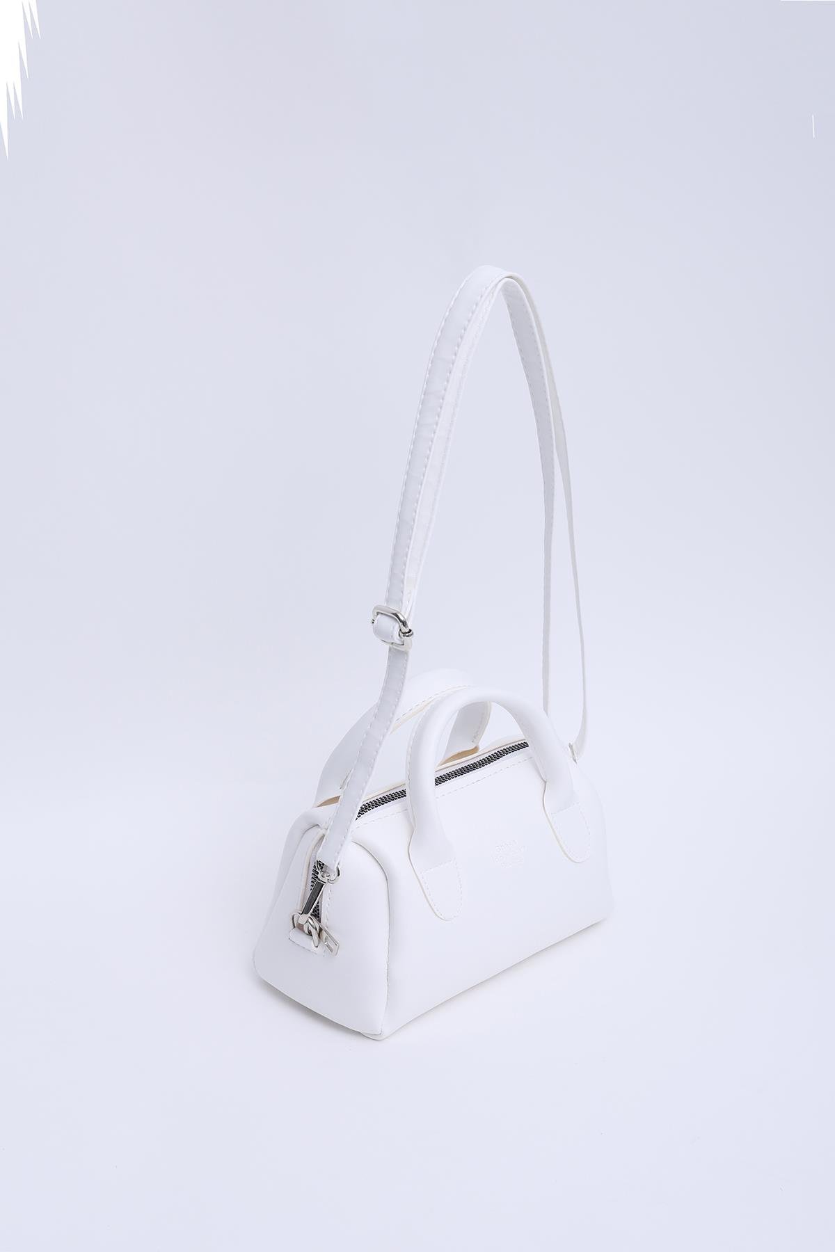 Beyaz Shk184 Suni Deri Tek Bölmeli Fermuarlı Ayarlanabilir Askılı El, Kol ve Omuz Çantası E:20 U:12 G:10 cm
