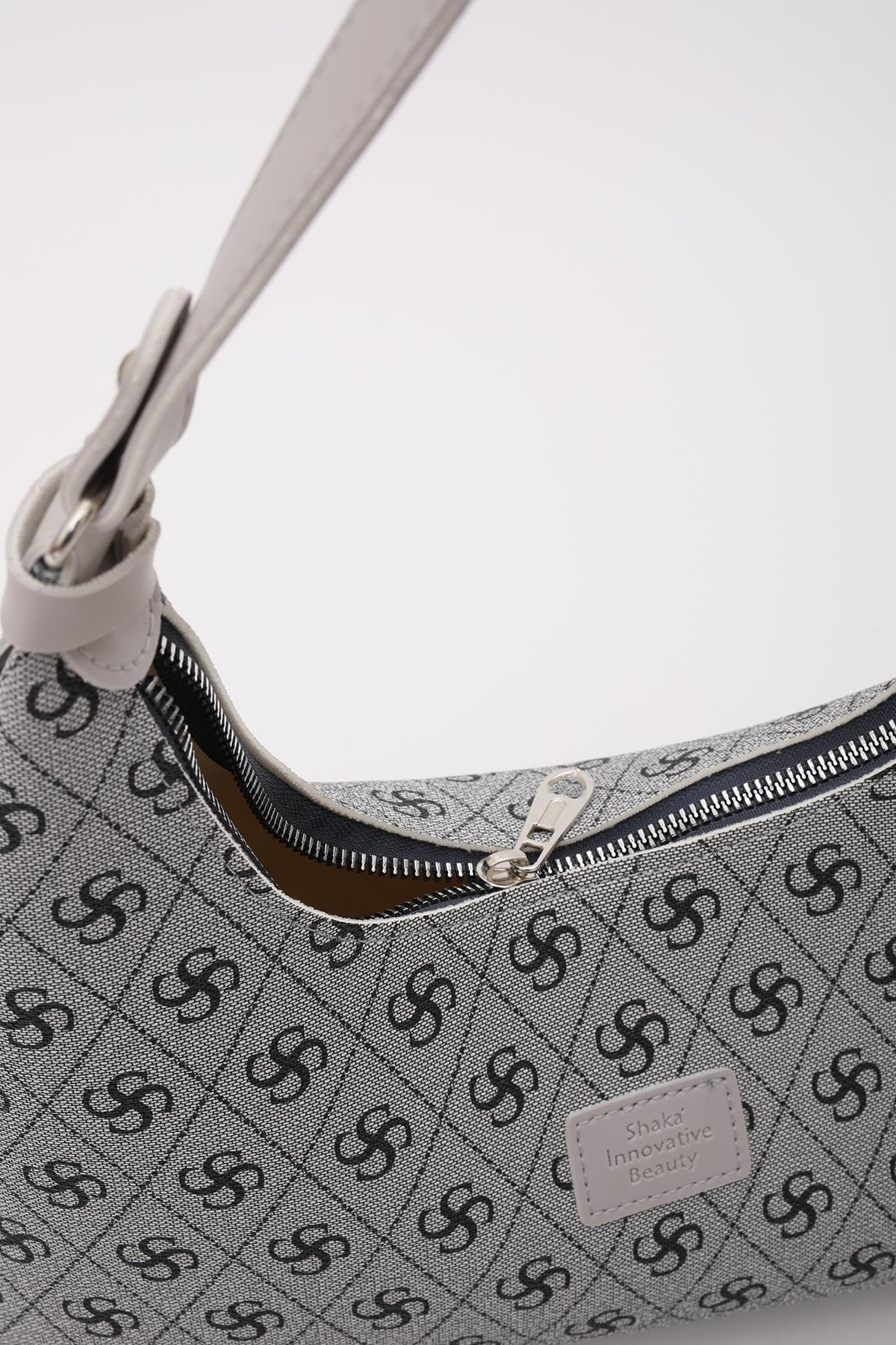 Monogram Baskılı Gri Shk82 Baget Model Tek Bölmeli Kadın Suni Deri Kol ve Omuz Çantası U:17 E:30 G:7
