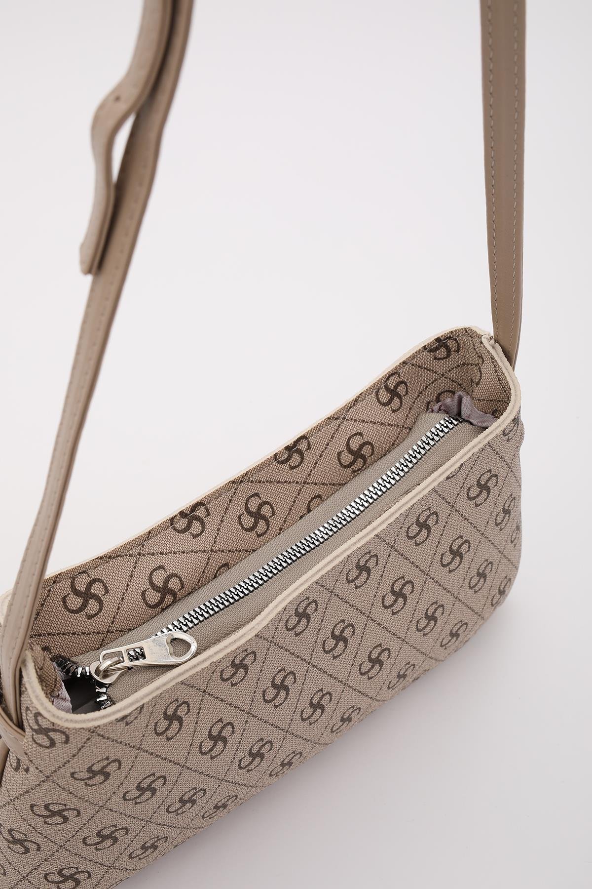 Monogram Baskılı Vizon Shk129 Suni Deri Astarlı Fermuarlı Ayarlanabilir Askılı El, Kol ve Omuz Çantası U:14 E:26 G:4 cm