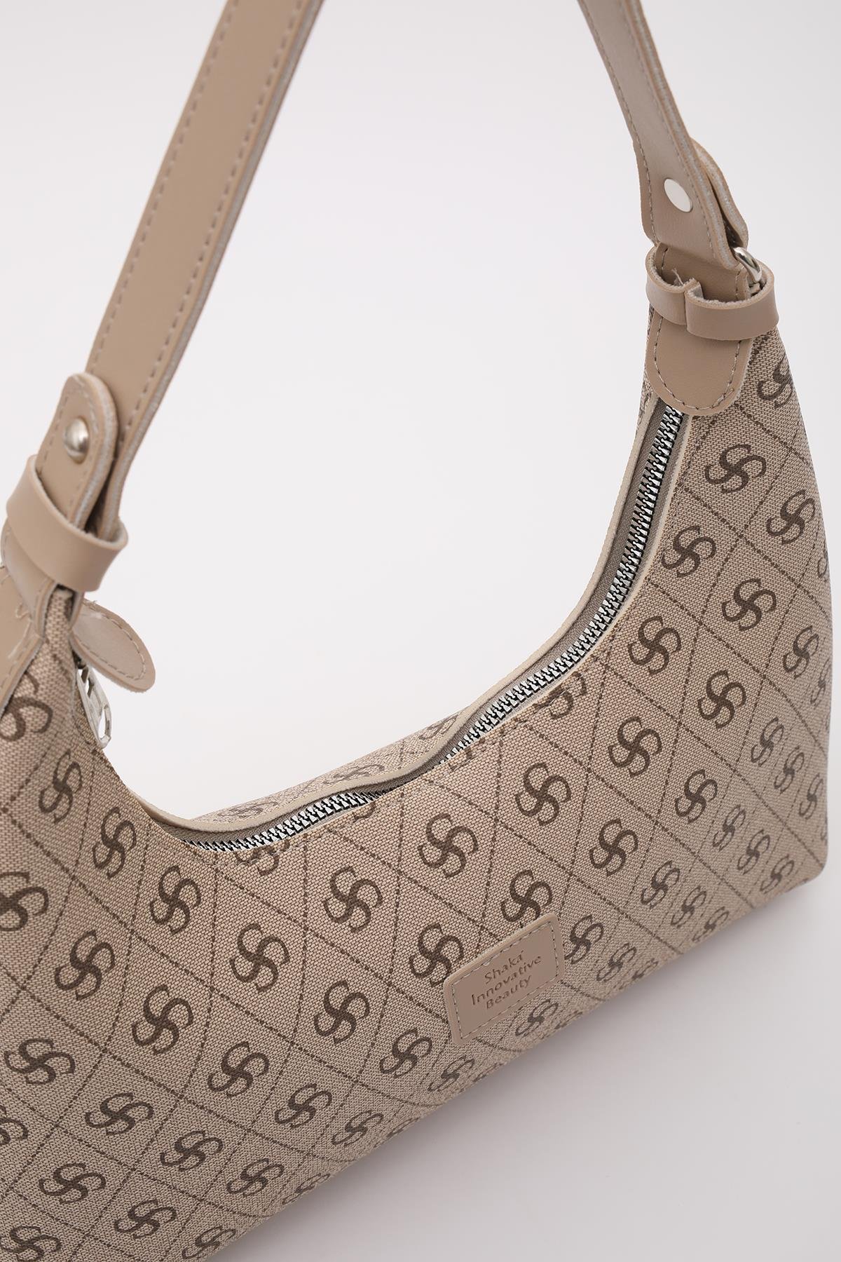 Monogram Baskılı Vizon Shk82 Baget Model Tek Bölmeli Kadın Suni Deri Kol ve Omuz Çantası U:17 E:30 G:7