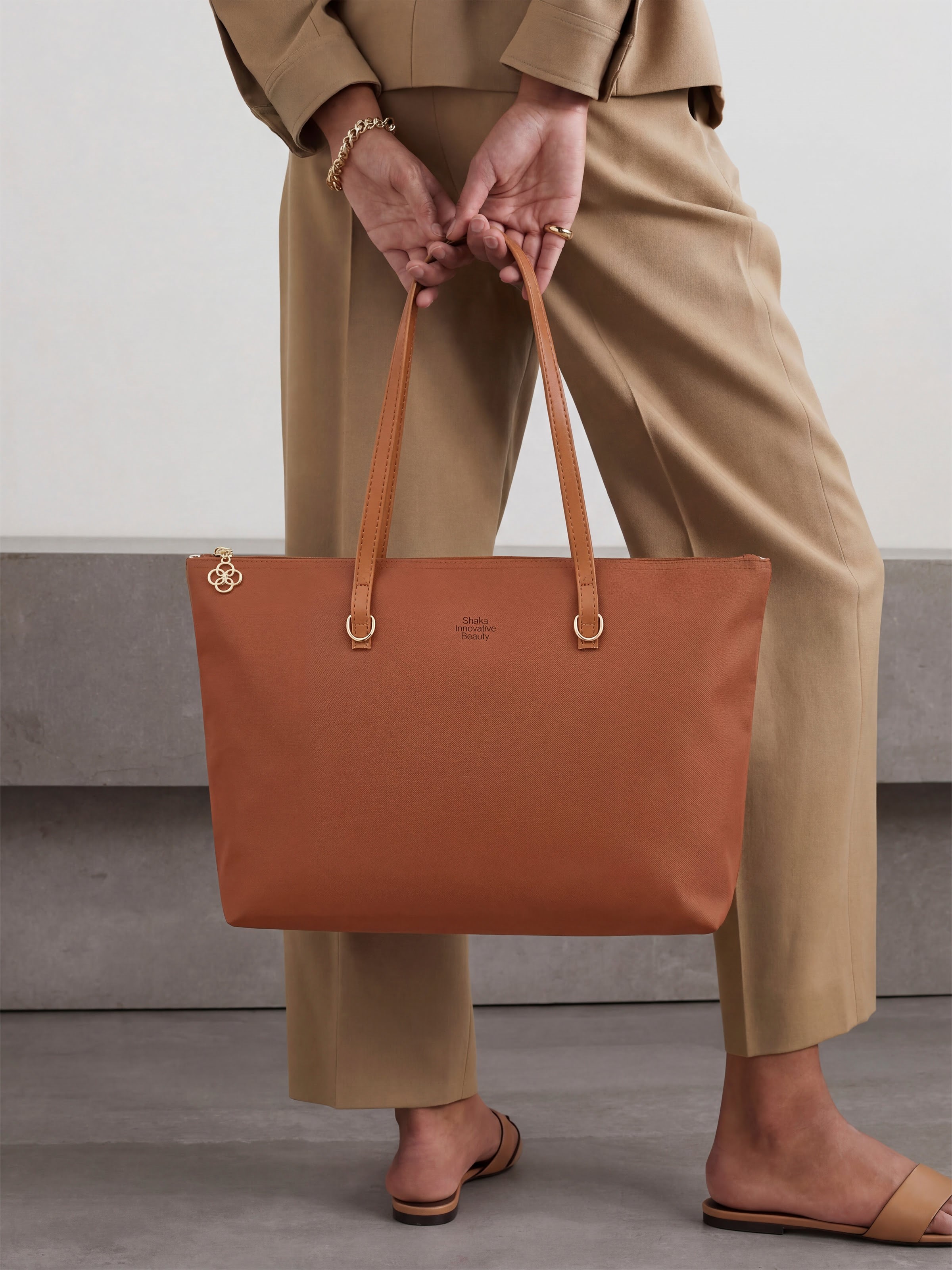 Taba SHK272 Fermuarlı,Astarlı,Shopper El,Kol ve Omuz Çanta