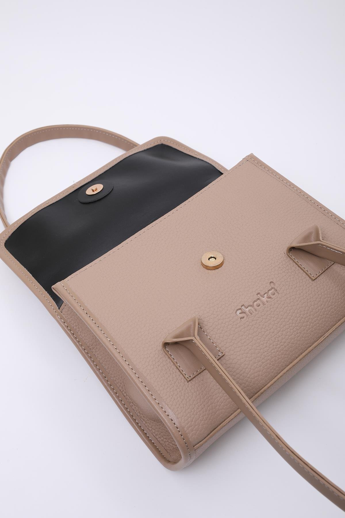 Vizon Shk178 Suni Deri, Tek Bölmeli, Çıtçıtlı, El, Kol ve Omuz Çantası E:23 U:21 G:7 Cm