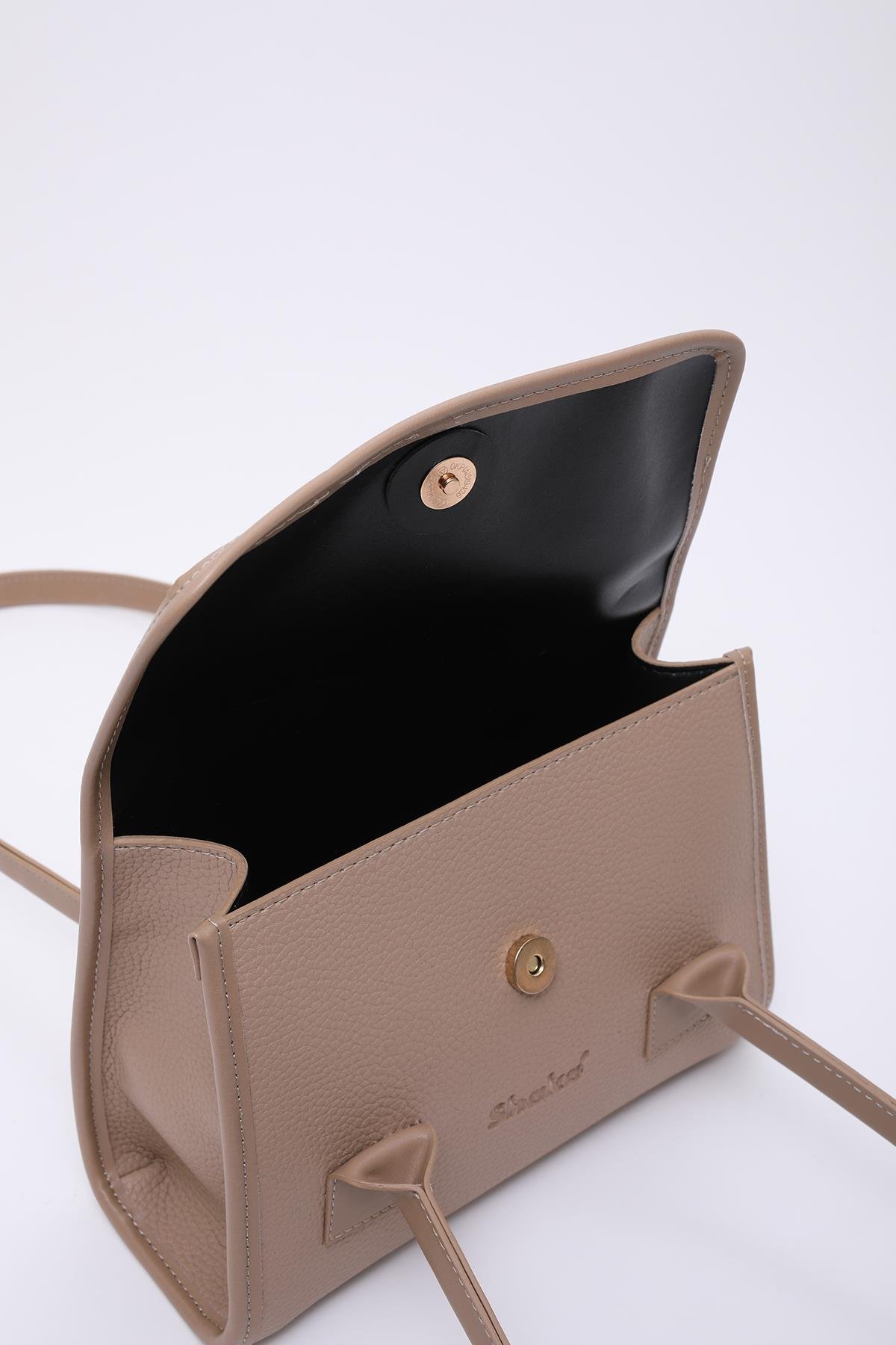 Vizon Shk178 Suni Deri, Tek Bölmeli, Çıtçıtlı, El, Kol ve Omuz Çantası E:23 U:21 G:7 Cm