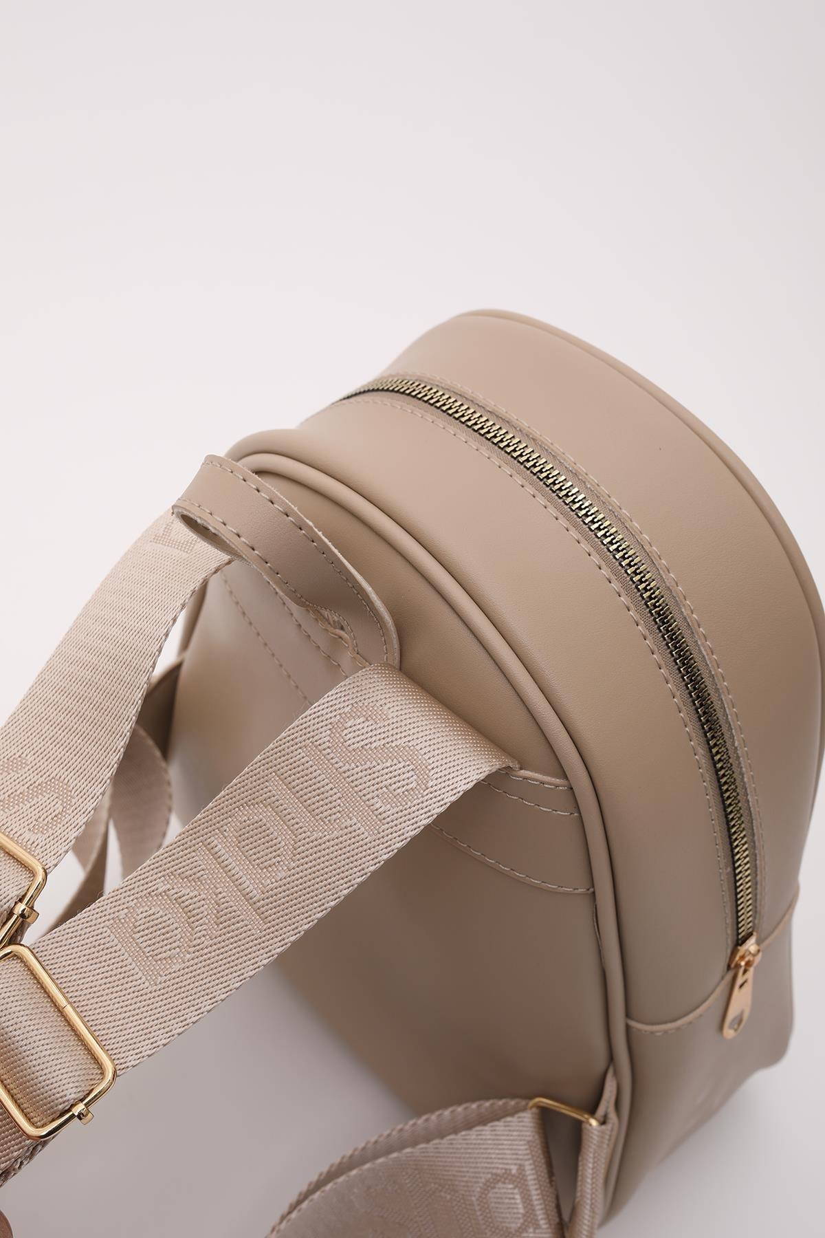 Vizon Shk200 Suni Deri 2 Bölmeli Fermuarlı Yazılı Kolon Askılı Sırt Çantası U:26 E:22 G:9 cm
