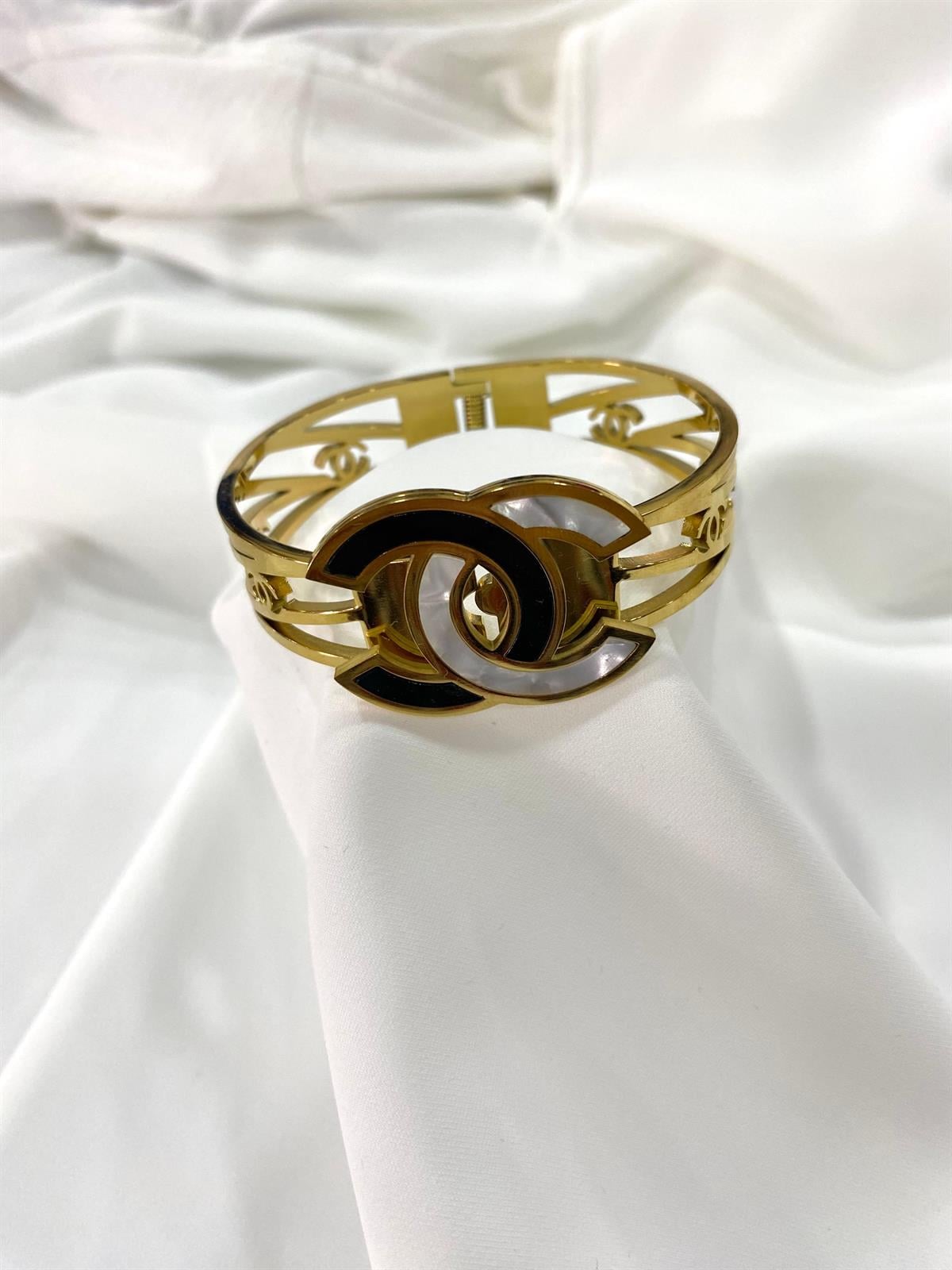 CHANEL ÇELİK KELEPÇE