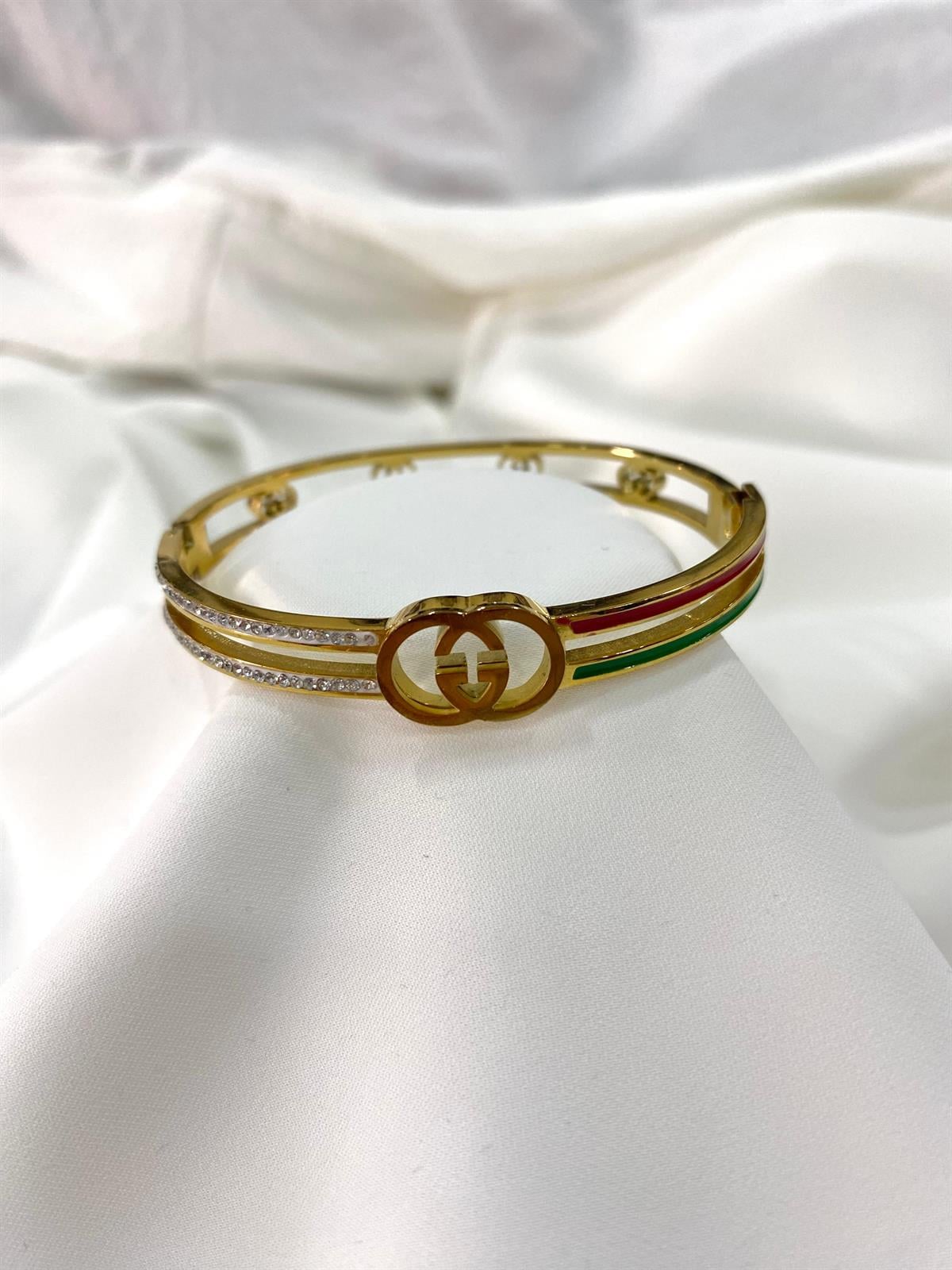 GUCCİ ÇELİK KELEPÇE