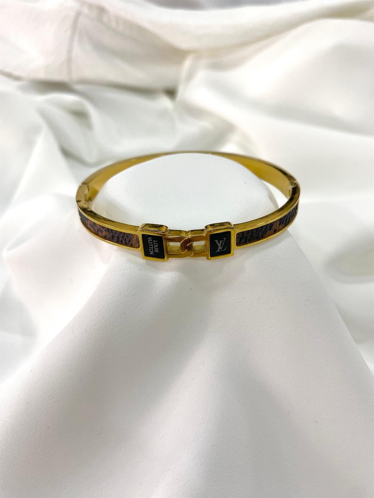 LOUIS VUITTON ÇELİK KELEPÇE