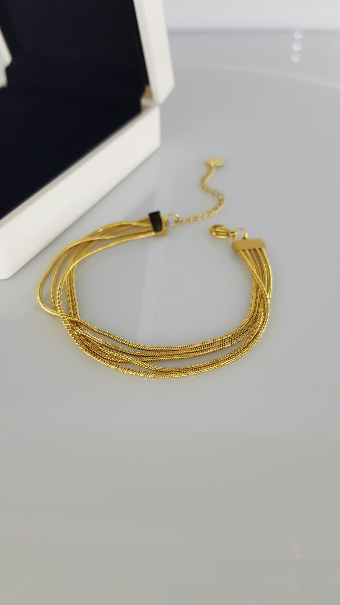 5 ZİNCİRLİ GOLD ÇELİK BİLEKLİK5 ZİNCİRLİ GOLD ÇELİK BİLEKLİK  kararmaz solmaz antialerjik hediye doğumgünü anneme hediye bayram takı