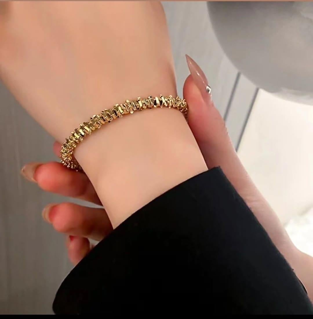 Işıltılı Gold Çelik Takı Seti 347Işıltılı Gold Çelik Takı Seti 347 kararmaz Doğumgünü Özel gün Hediye 
