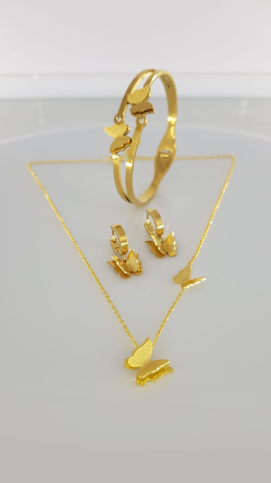Kelebek Gold Rengi Çelik Takı SetiKelebek Gold Rengi Çelik Takı Seti Kararma Yapmaz, Zarif Stil