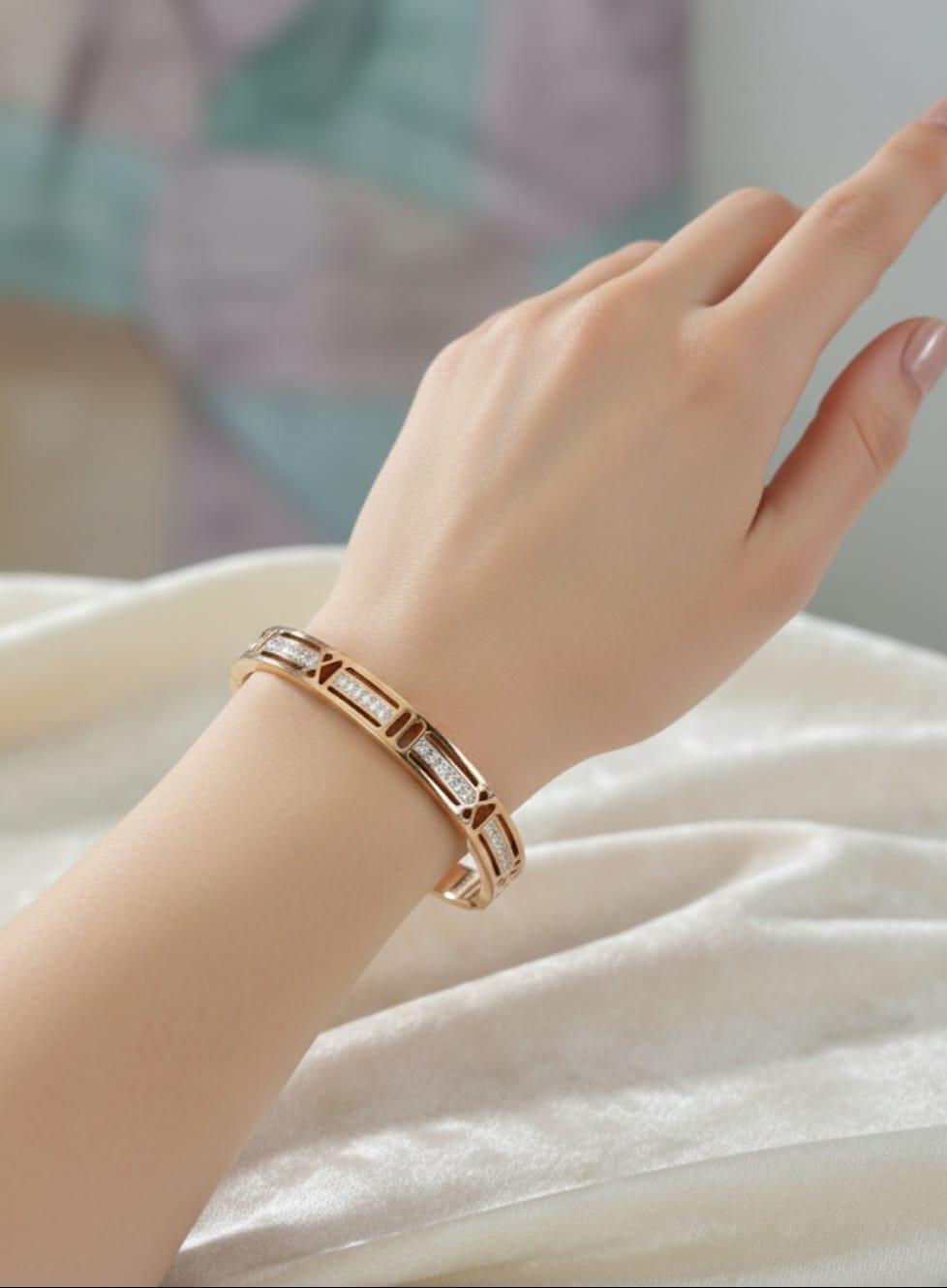 Sns103873Rose Rengi Roma Rakamlı Çelik Kelepçe