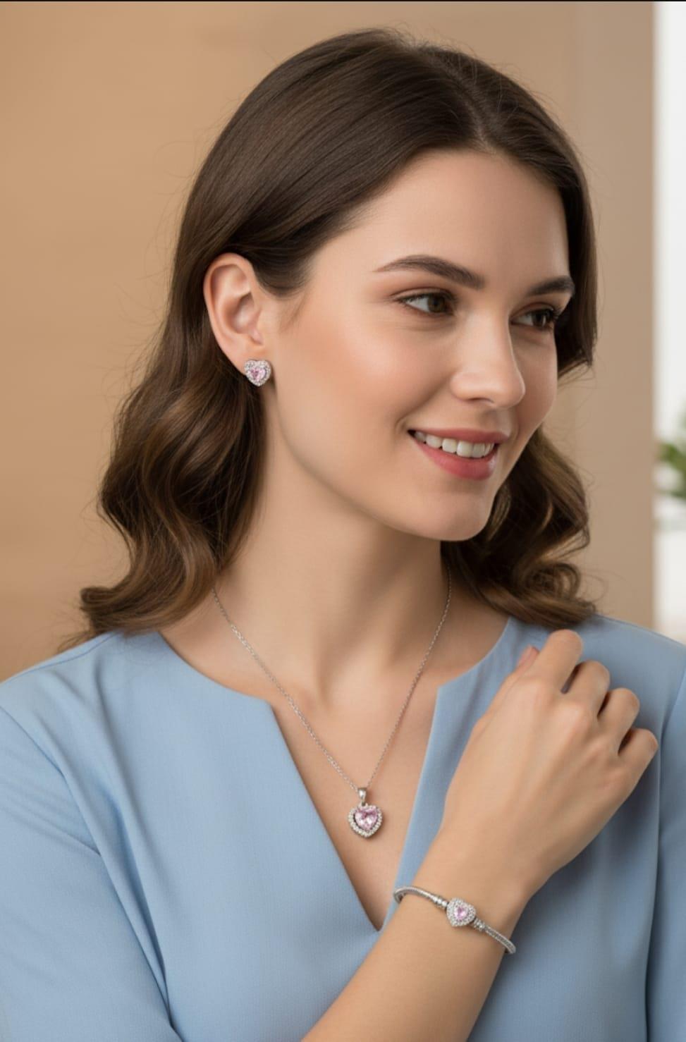 Sns500260Gümüş Rengi Pandora model Çelik Setimiz