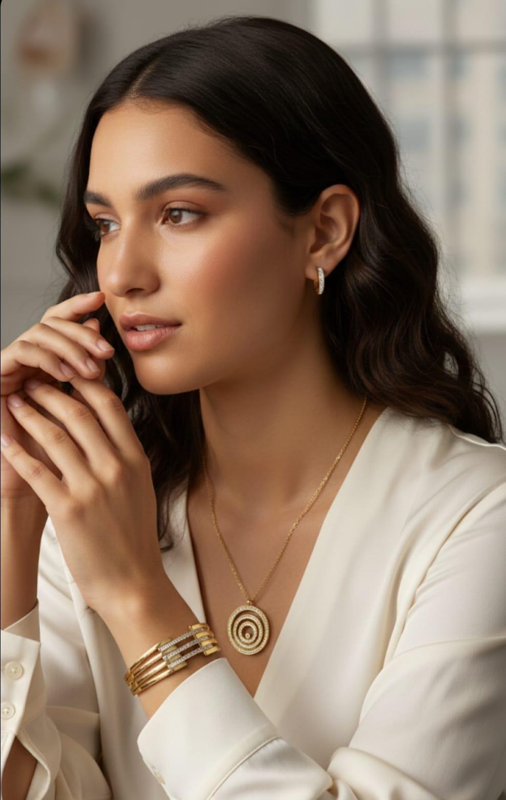 Venüs Gold Çelik Takı SetiVenüs Gold Çelik Takı Seti Kararma Yapmaz, Zarif Stil