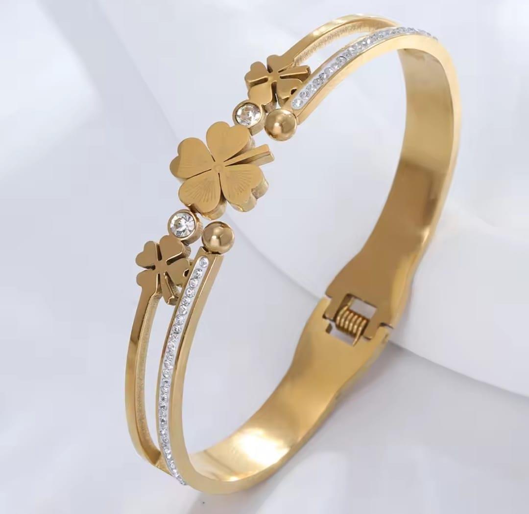 Yonca Tasarım Çelik Kelepeçe Sns103445Yonca Çelik Kelepçe Çelik Kelepçe