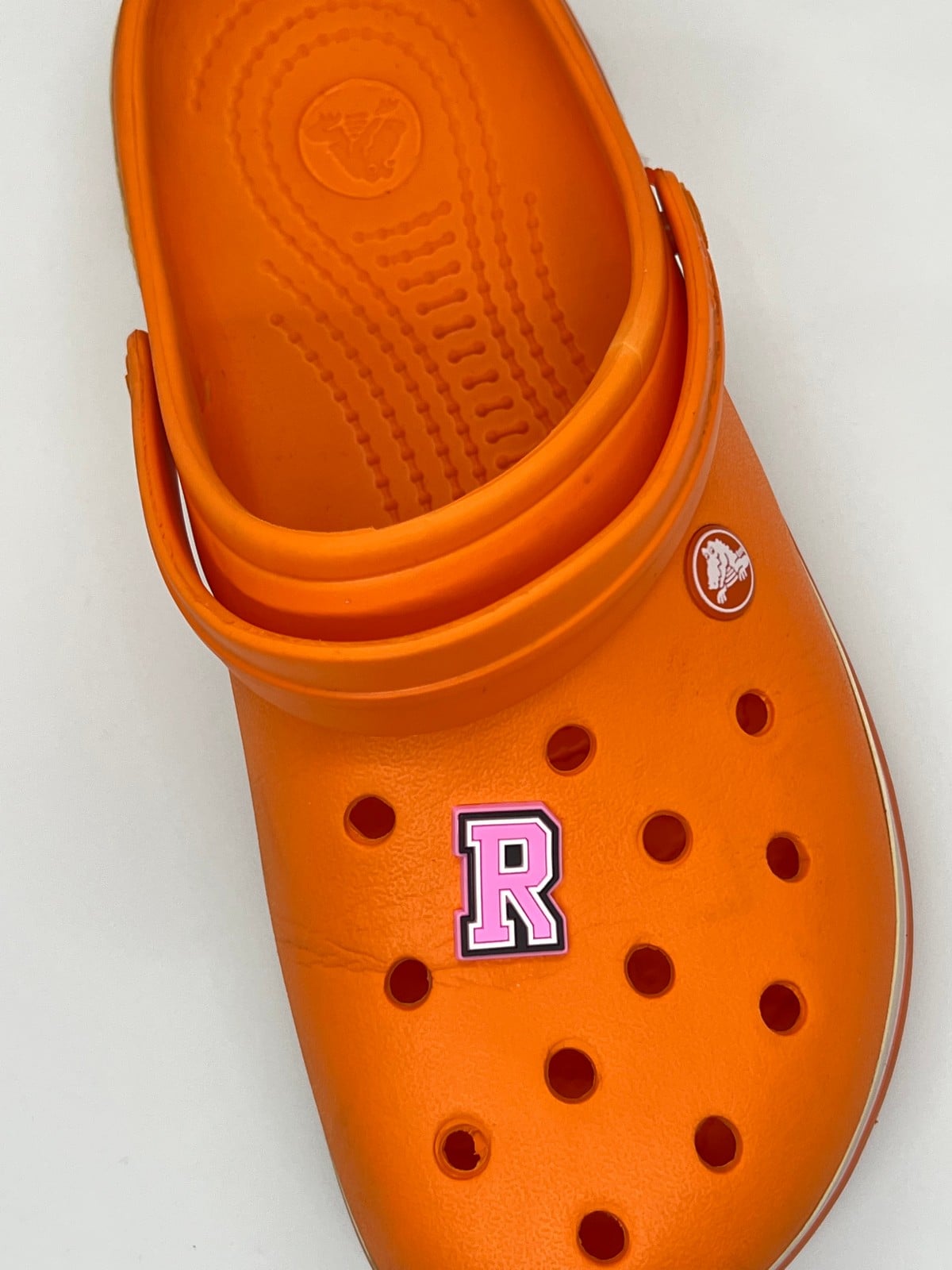 R Harfi Temalı Temalı Jibbitz Crocs Terlik Süsü