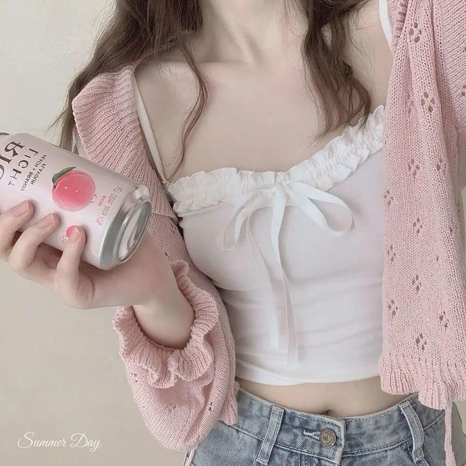 Beyaz Fırfırlı Fiyonk Detaylı Askılı Crop