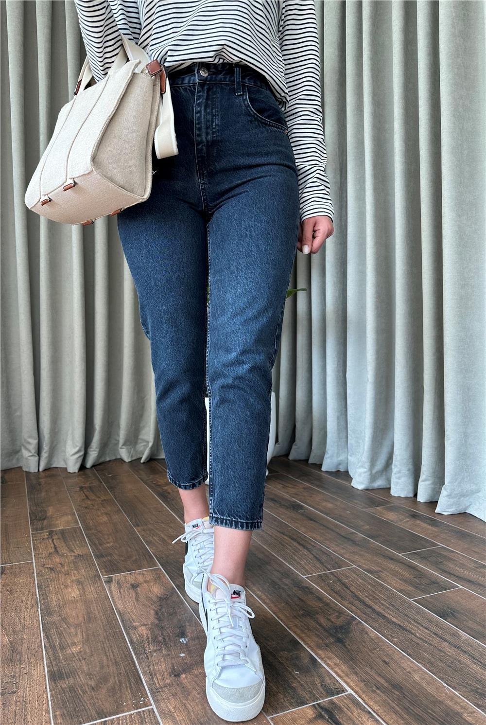 Mam Jeans