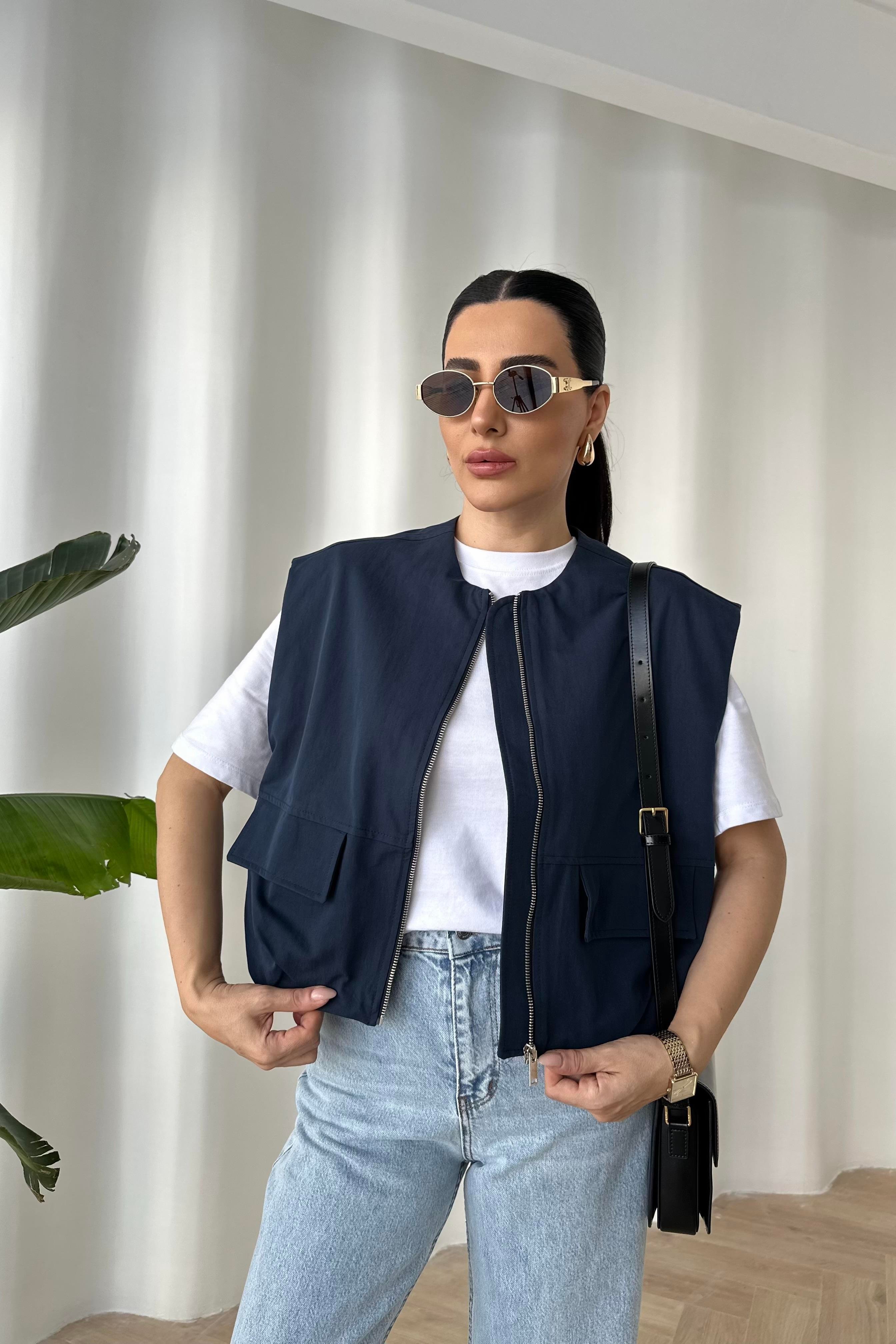  Laci Astarlı Gabardin Kumaş Yelek