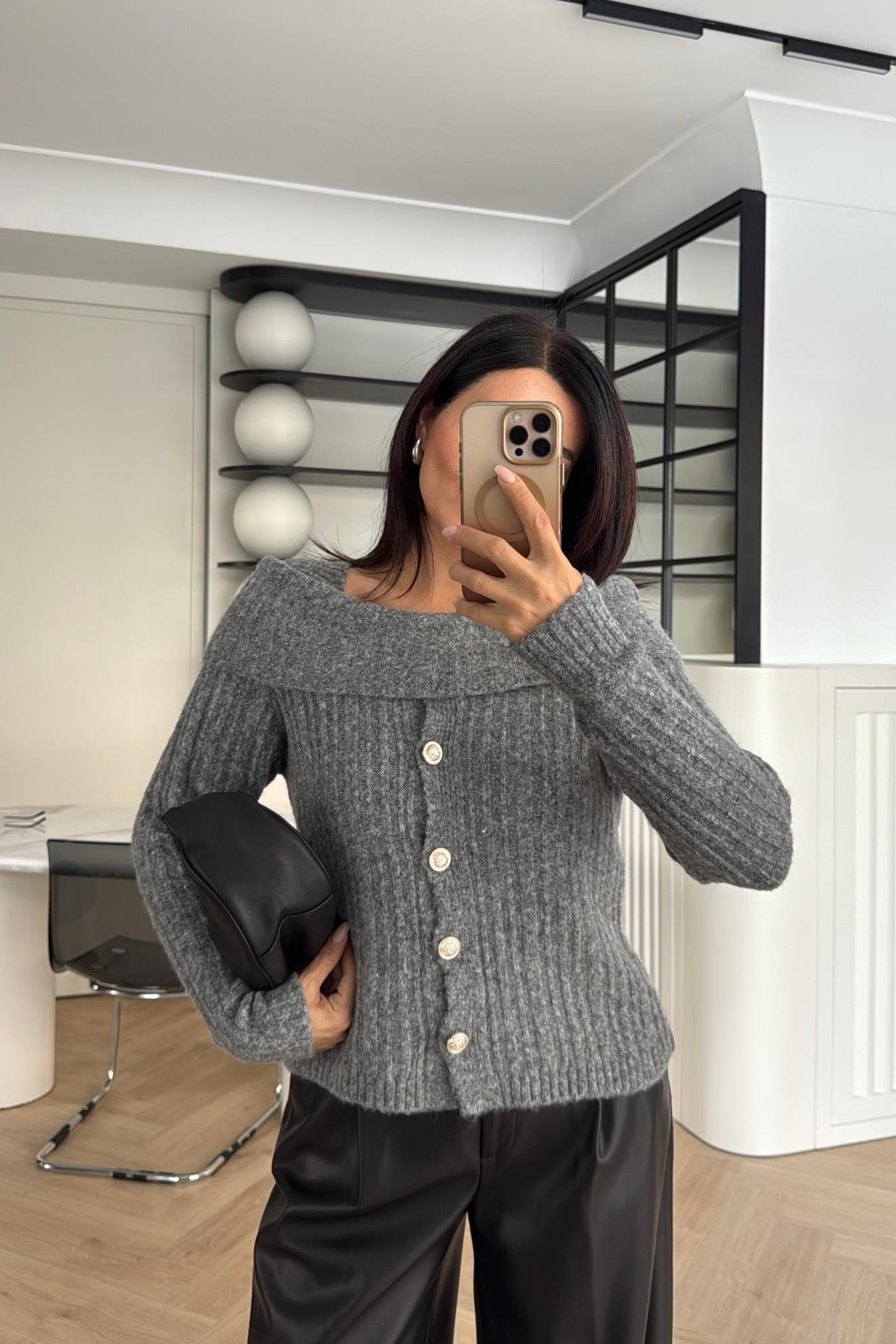 ANTRASİT DÜĞMELİ KAYIK YAKA TRİKO