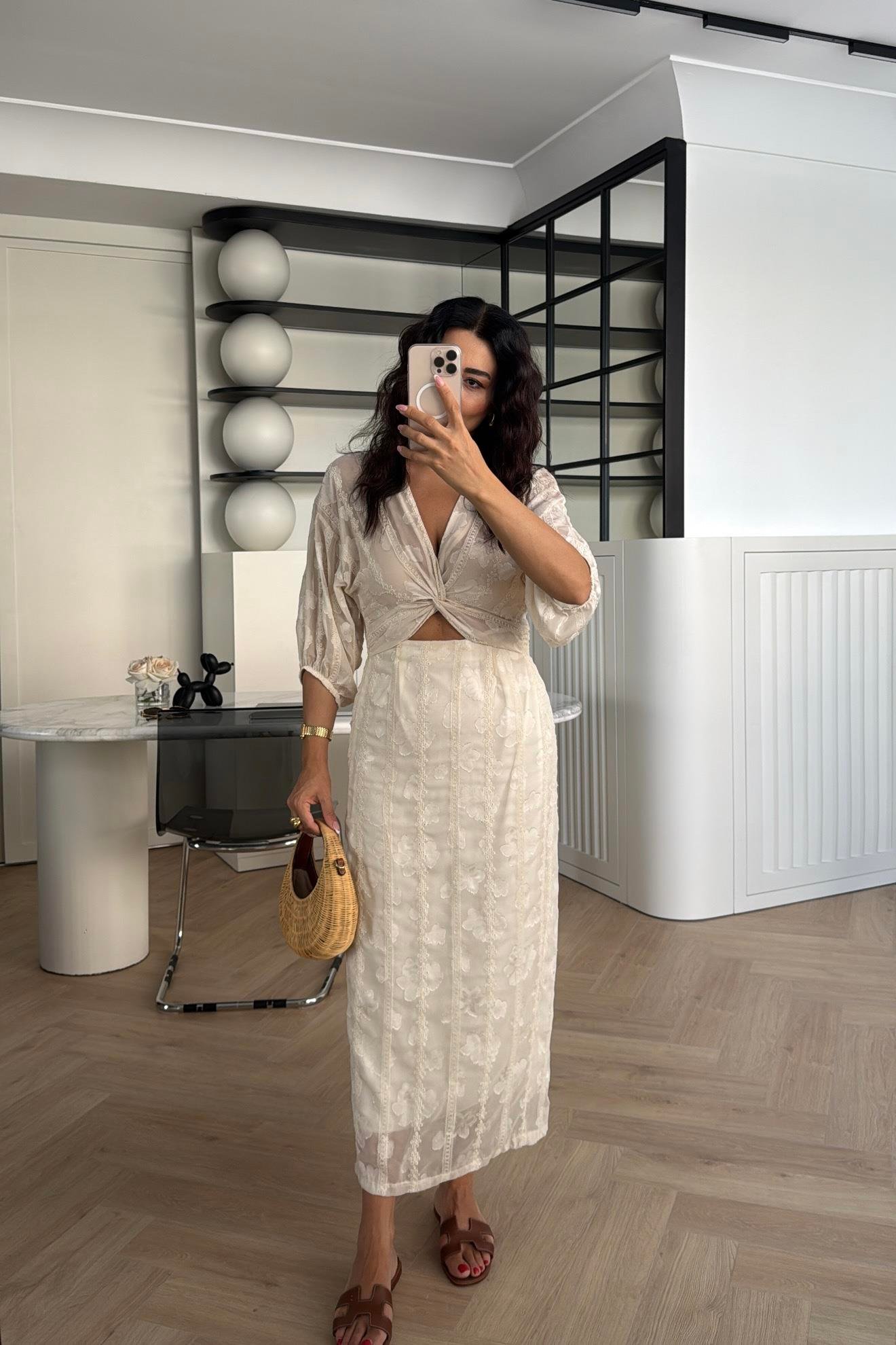 Astarlı Dantel Elbise 