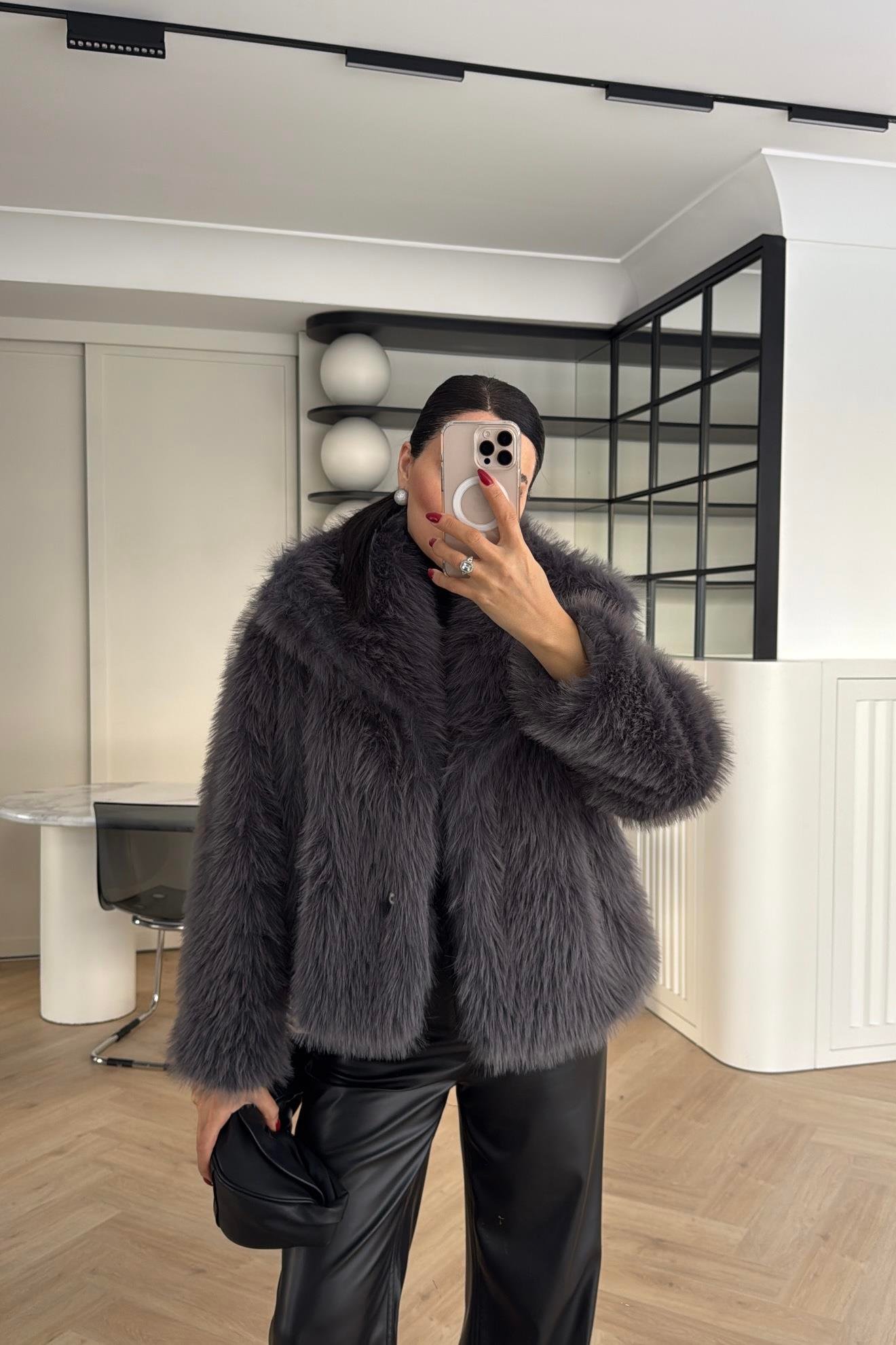 ASTARLI GENİŞ YAKA ZR MODEL KÜRK ANTRASİT