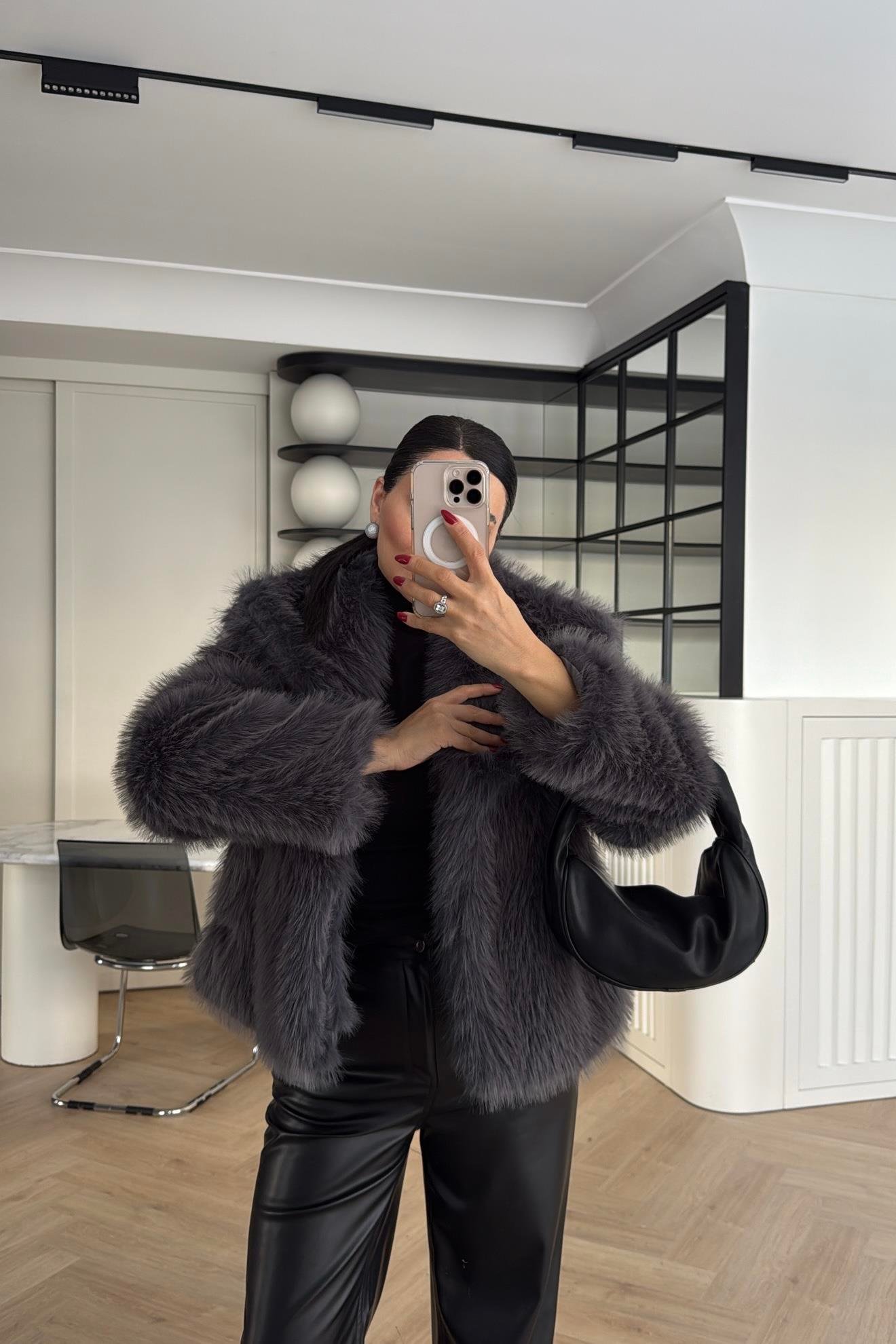 ASTARLI GENİŞ YAKA ZR MODEL KÜRK ANTRASİT