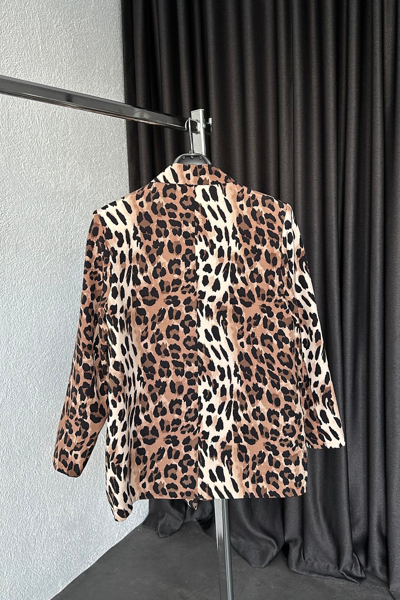 Astarlı Leopar Desen Blazer Ceket