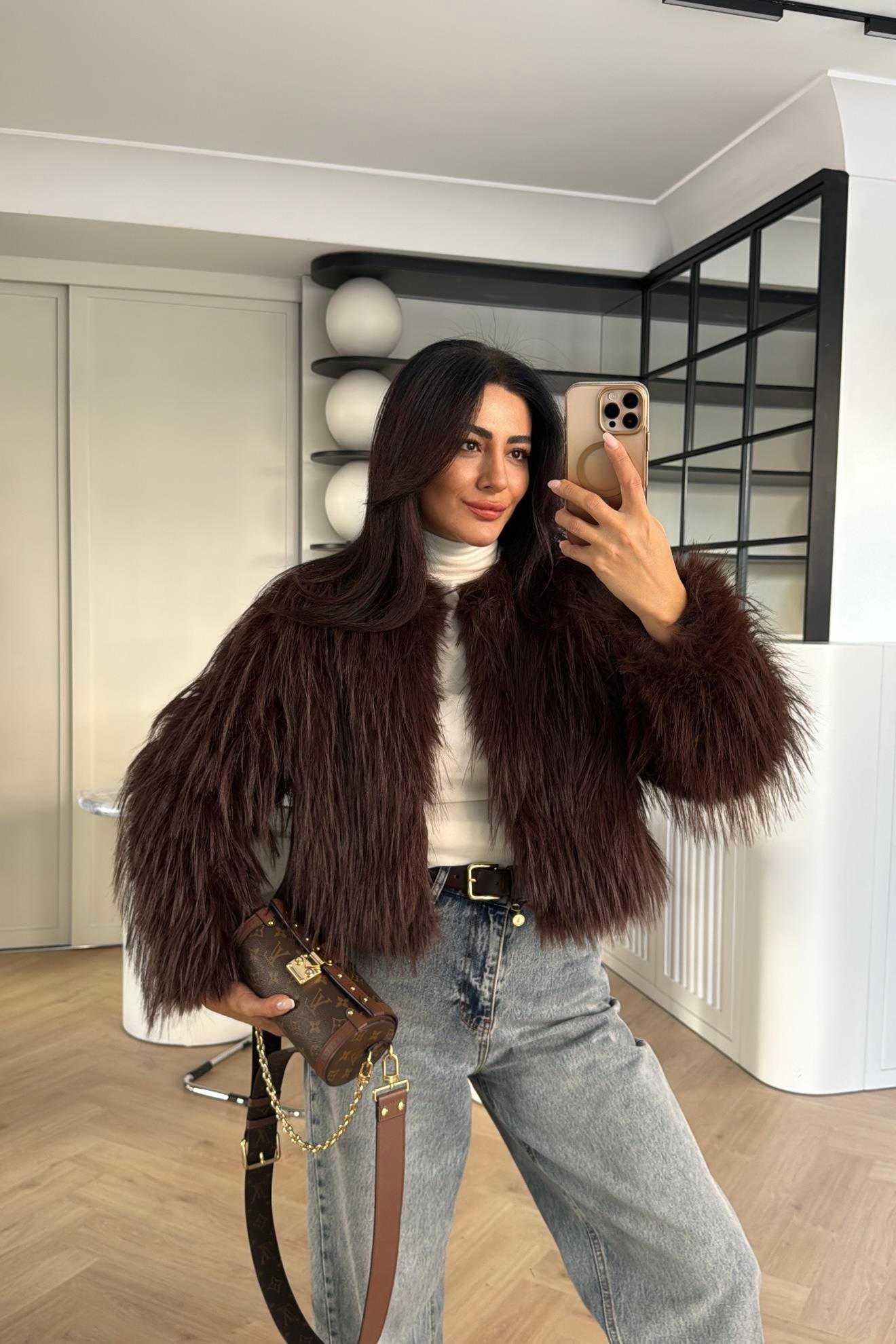 ASTARLI ÖNDEN KAPAMALI ACI KAHVE KÜRK 