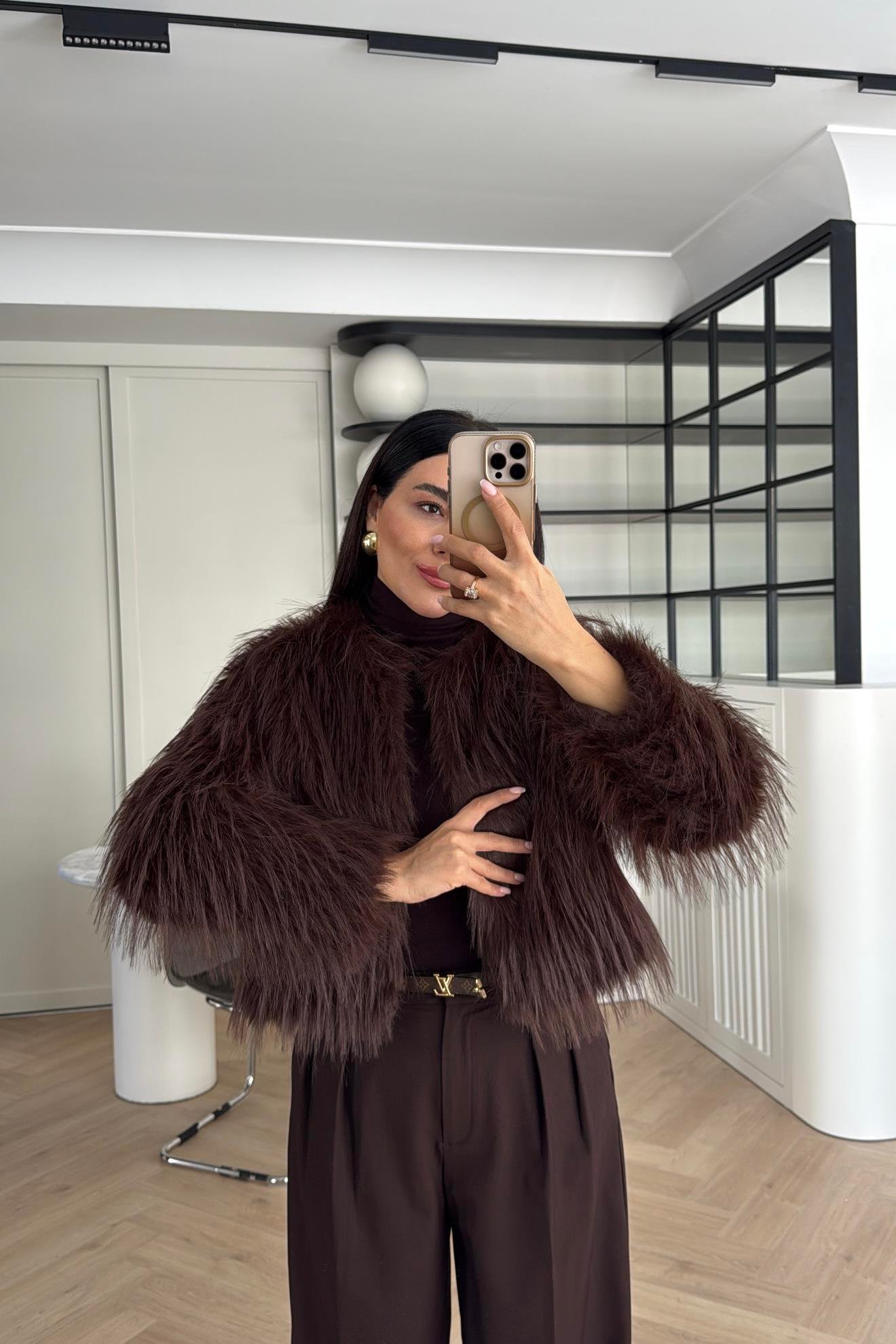 ASTARLI ÖNDEN KAPAMALI ACI KAHVE KÜRK