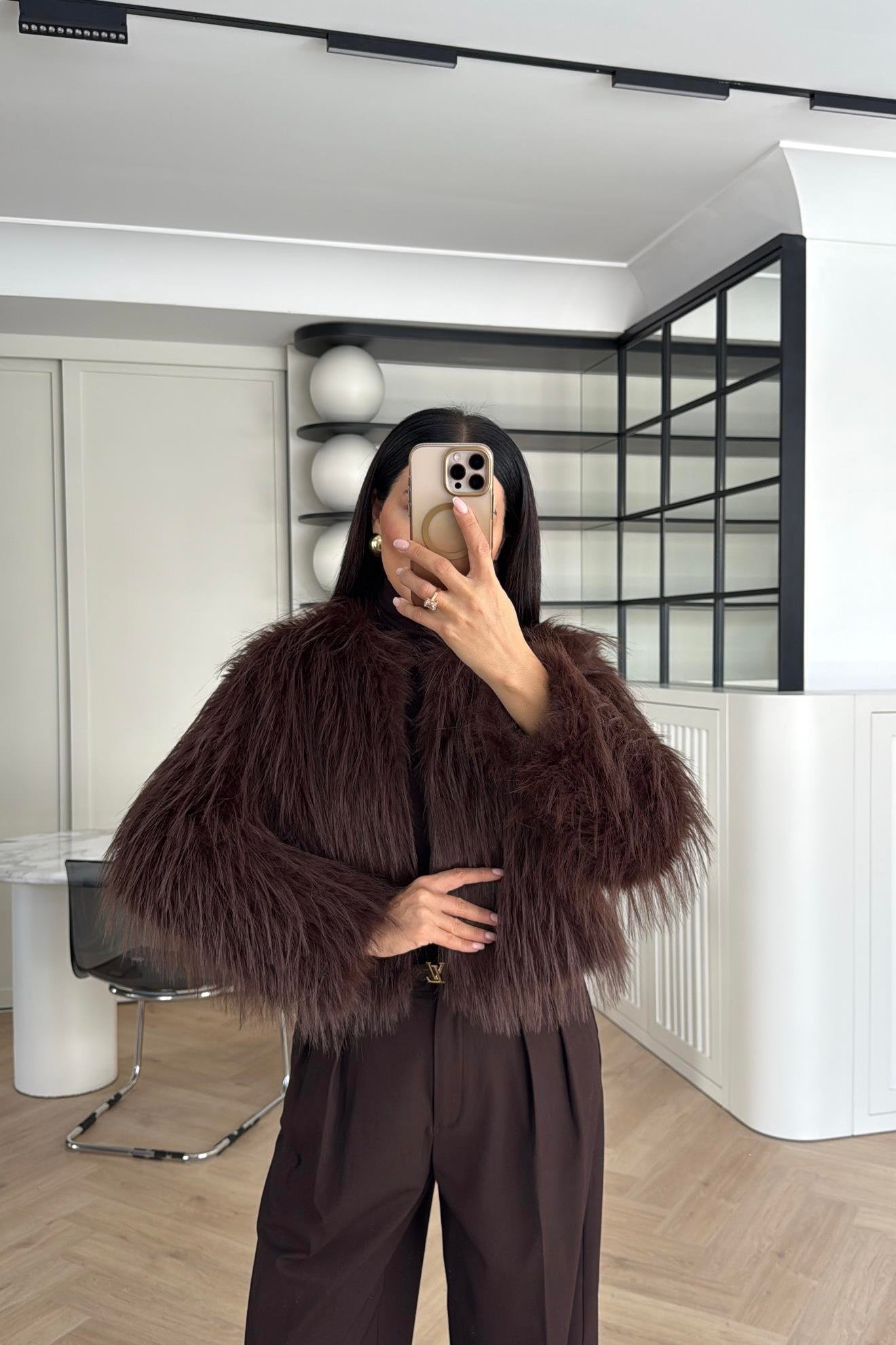 ASTARLI ÖNDEN KAPAMALI ACI KAHVE KÜRK