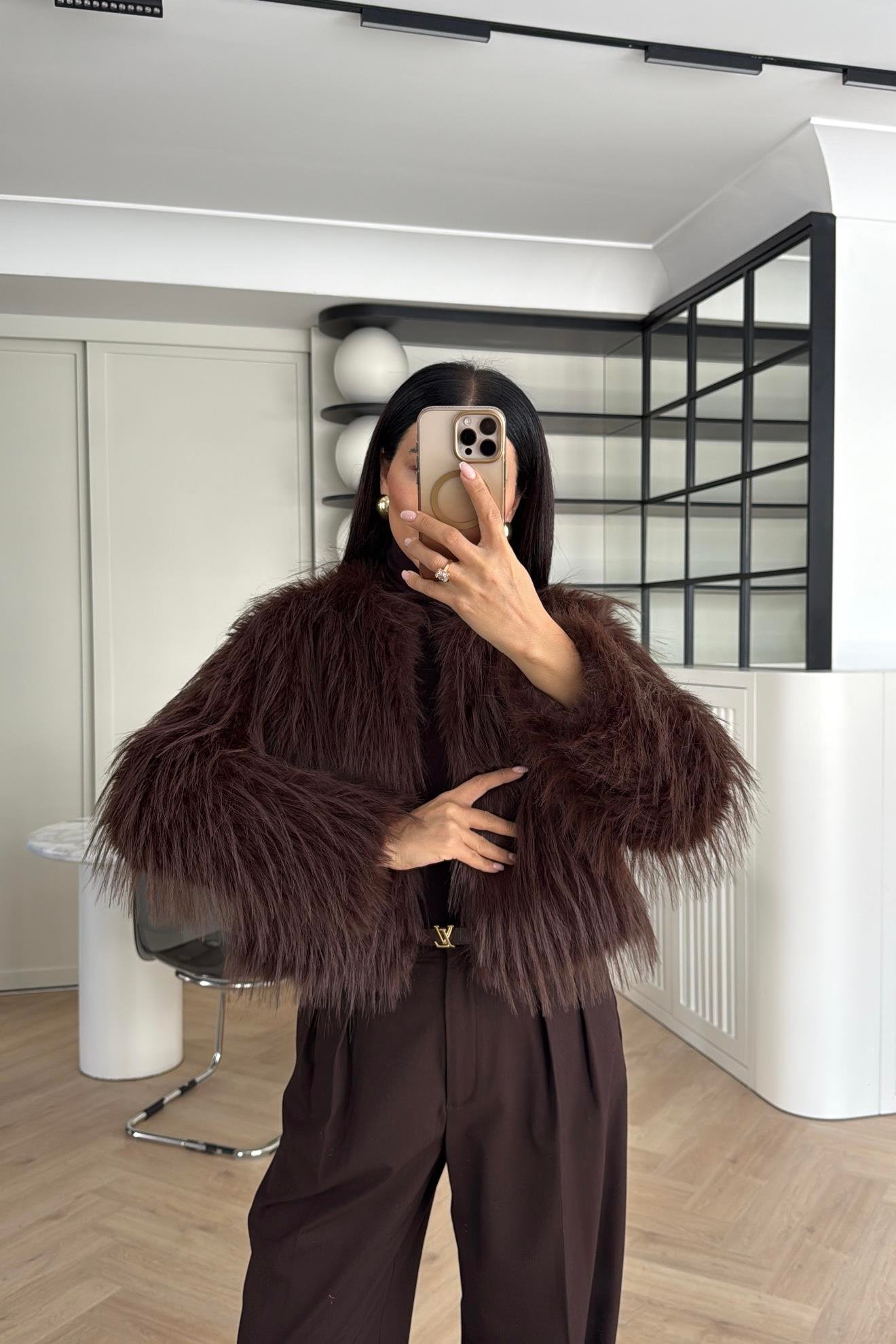 ASTARLI ÖNDEN KAPAMALI ACI KAHVE KÜRK