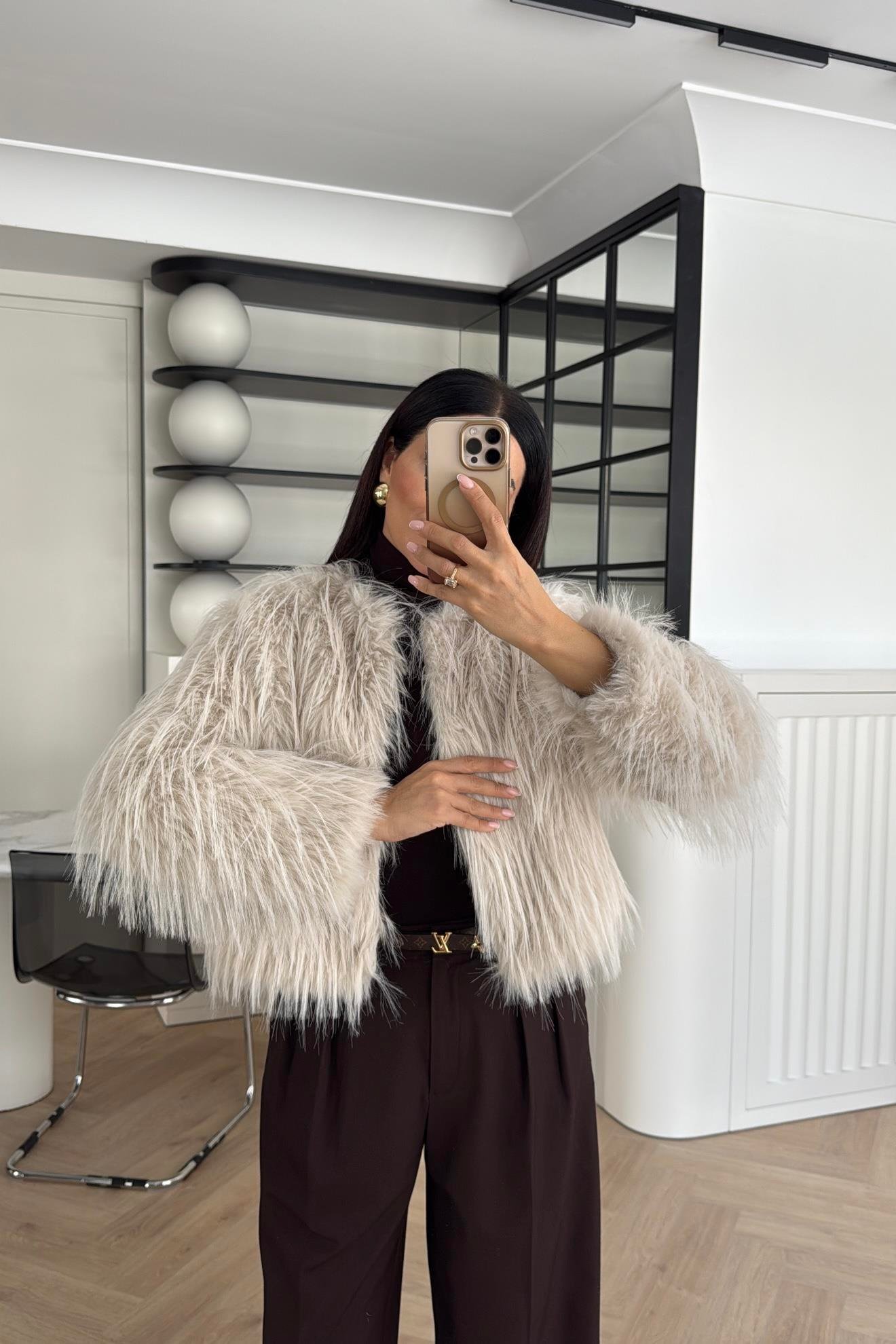 ASTARLI ÖNDEN KAPAMALI EKRU KÜRK 