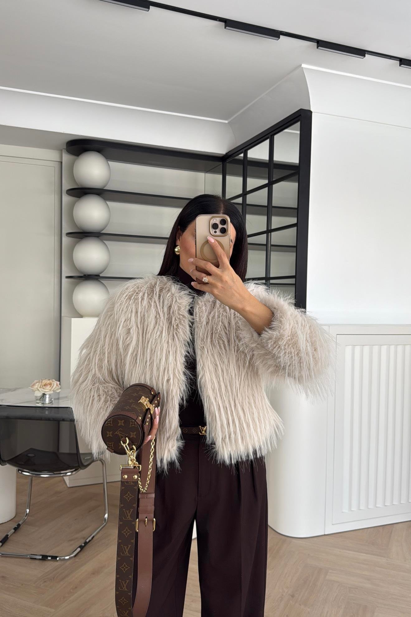 ASTARLI ÖNDEN KAPAMALI EKRU KÜRK 