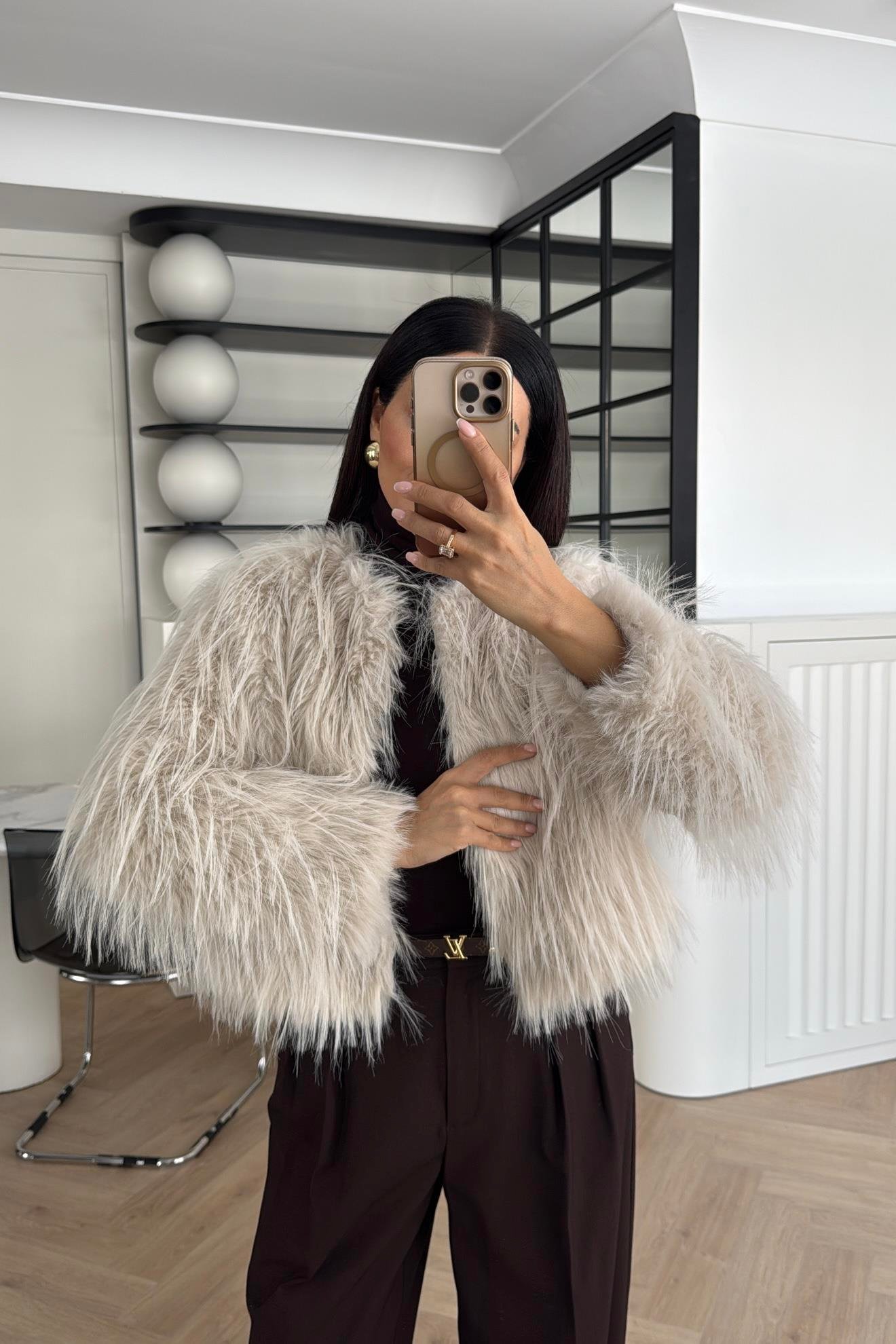 ASTARLI ÖNDEN KAPAMALI EKRU KÜRK 