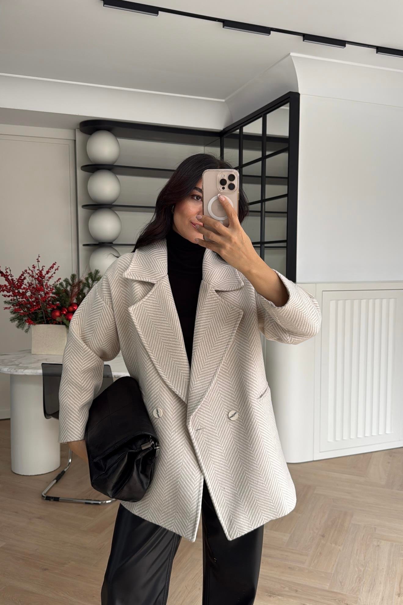 BALIKSIRTI DESEN KAŞE KABAN  EKRU