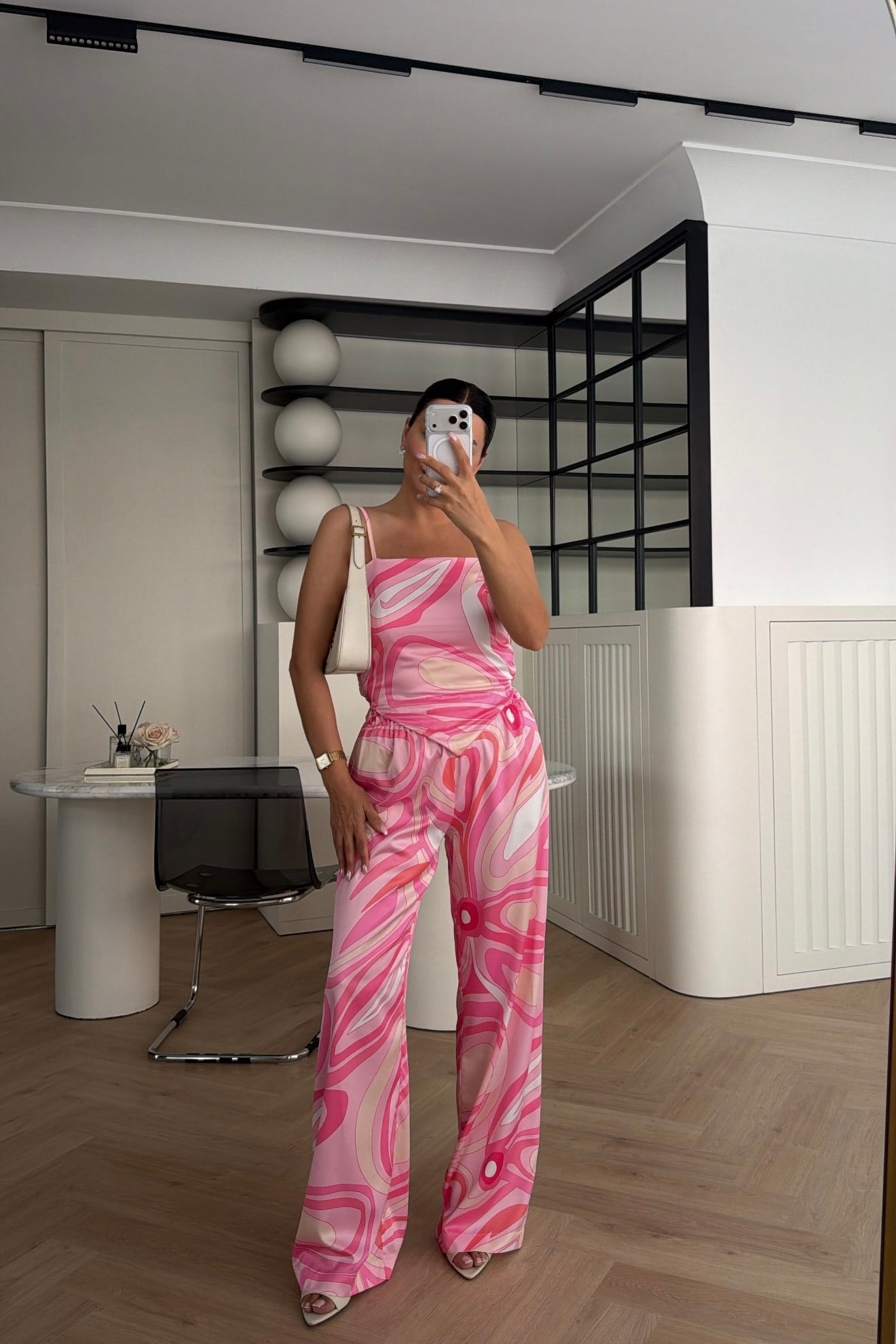 BERF DESENLİ SATEN BLUZ PANTOLON TAKIM PEMBE