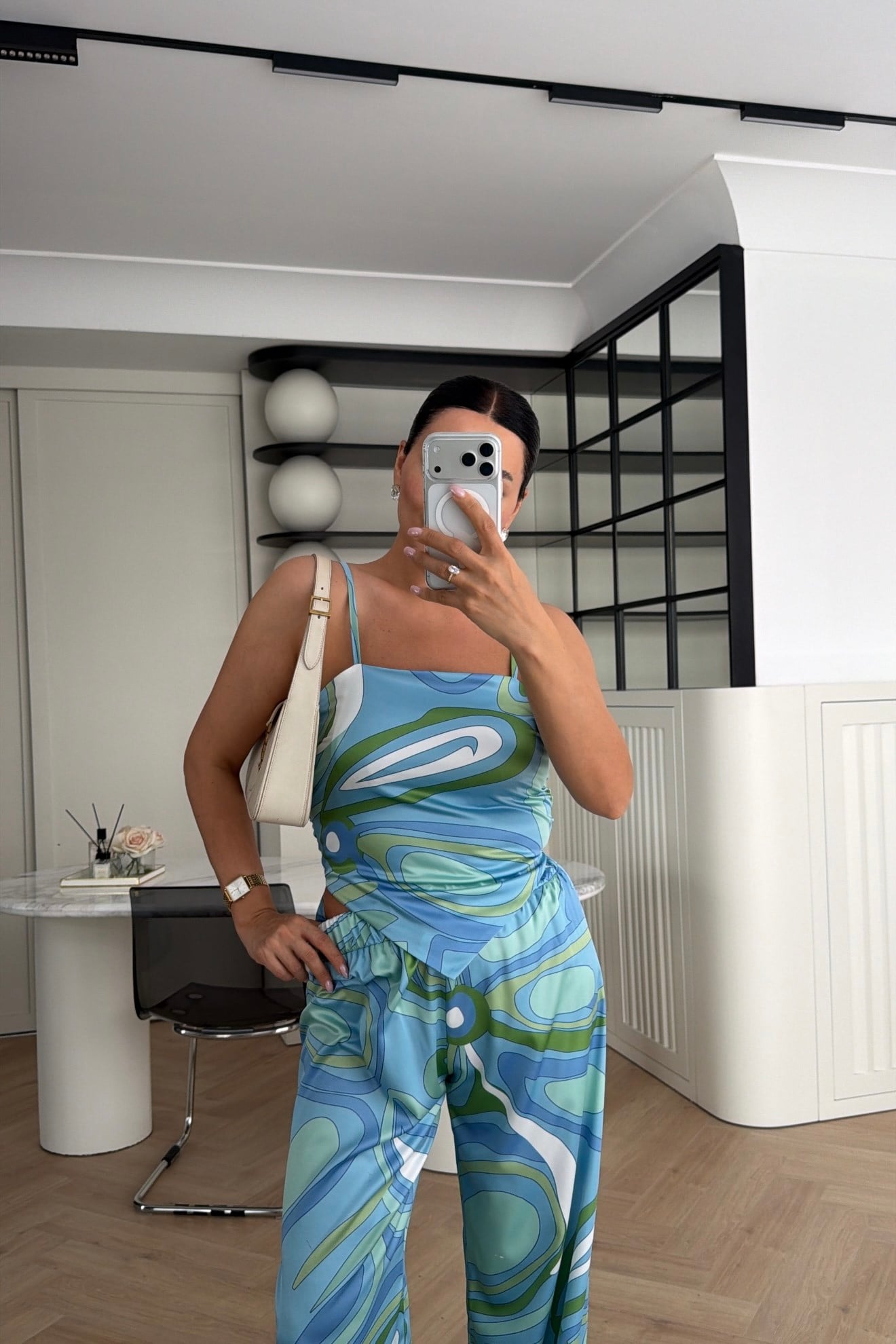 BERF DESENLİ SATEN BLUZ PANTOLON TAKIM MAVİ 
