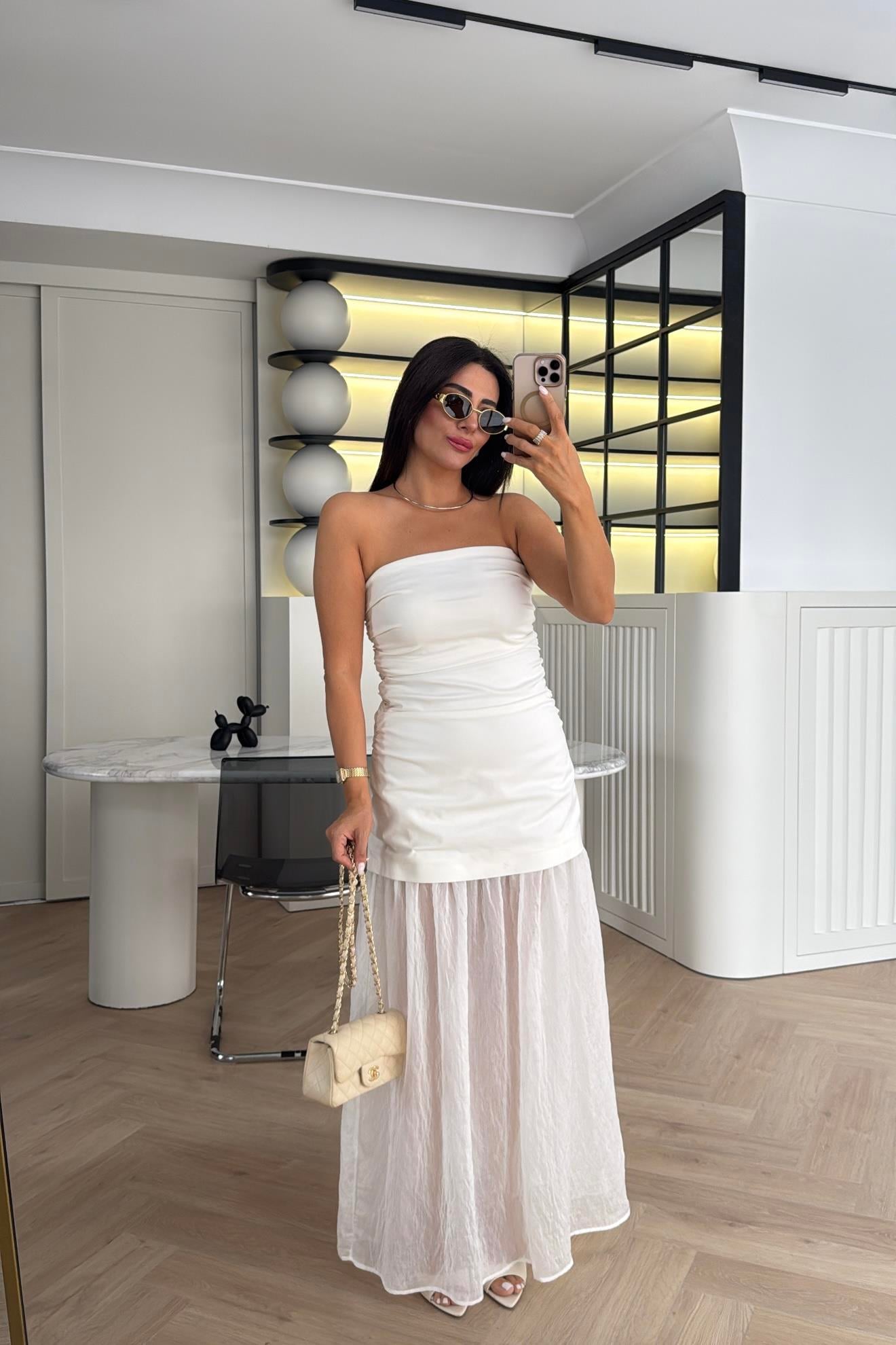 BEYAZ STRAPLEZ TÜL ETEKLİ ELBİSE