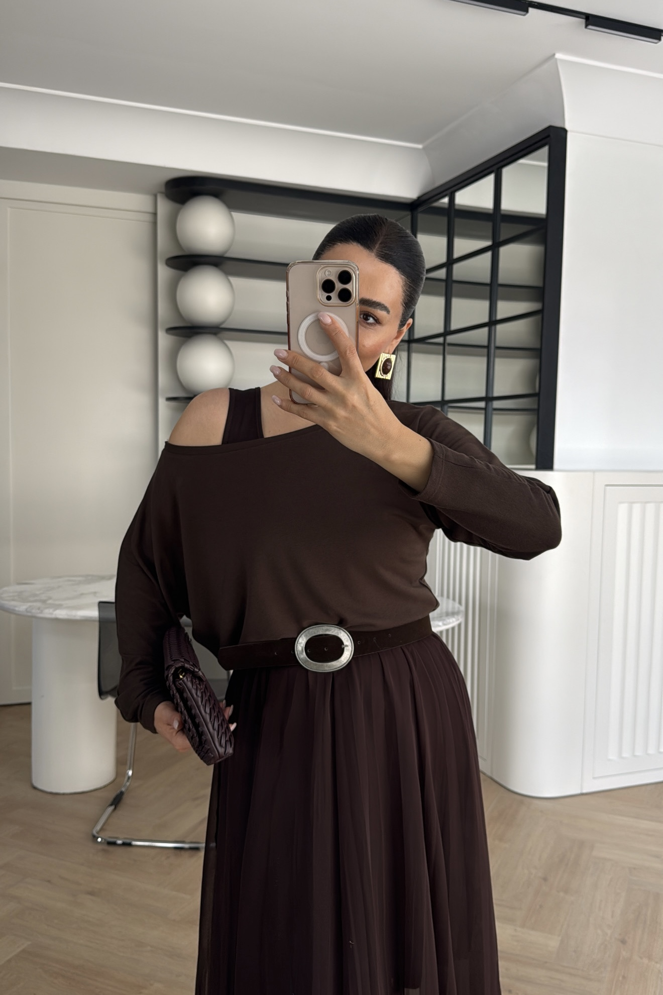 BLUZ DETAYLI ASKILI ŞİFON ELBİSE KAHVE